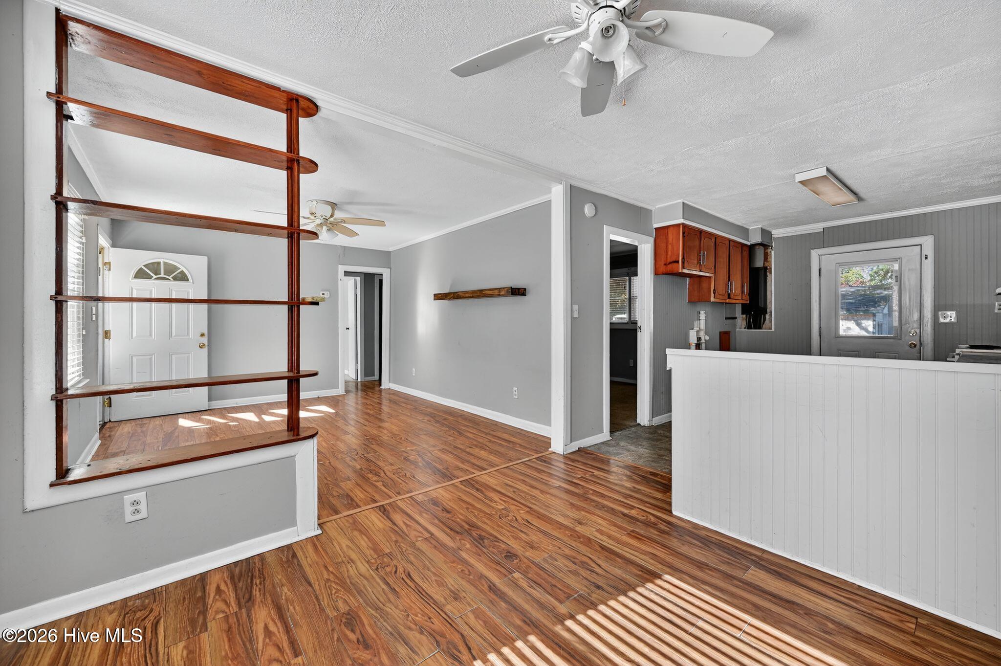 6701 Murrayville Road