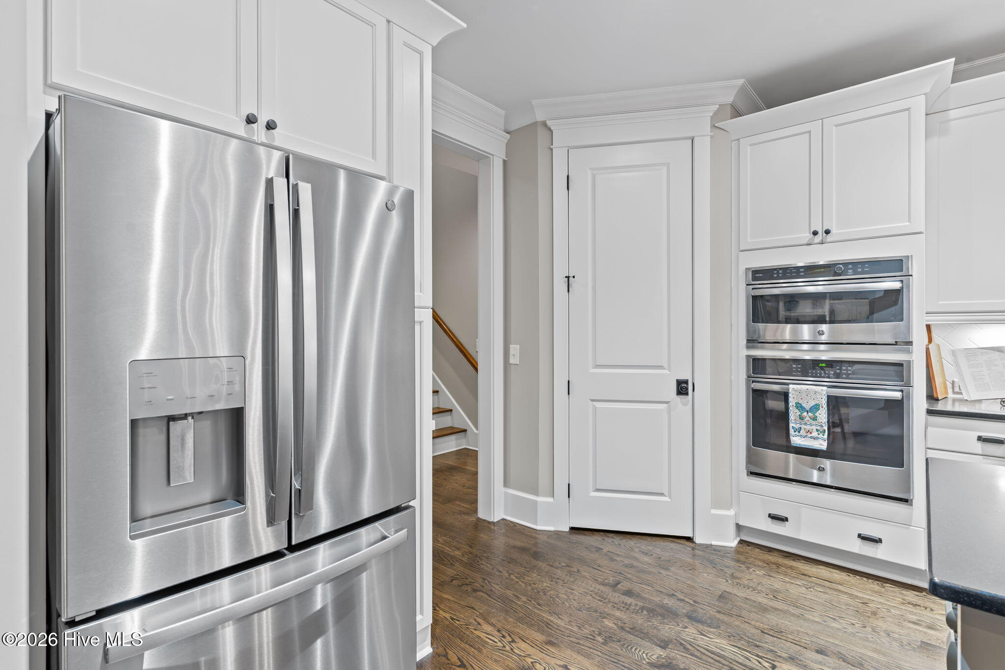 6028 Shore Park Drive