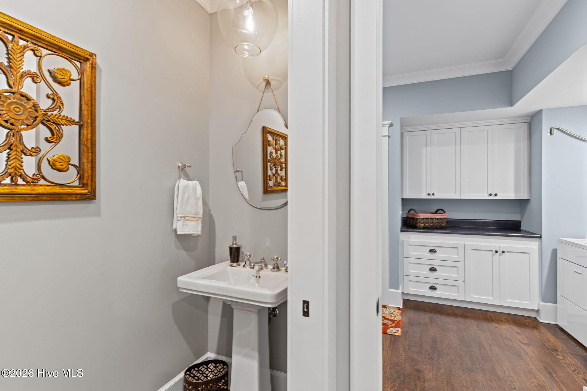 6028 Shore Park Drive