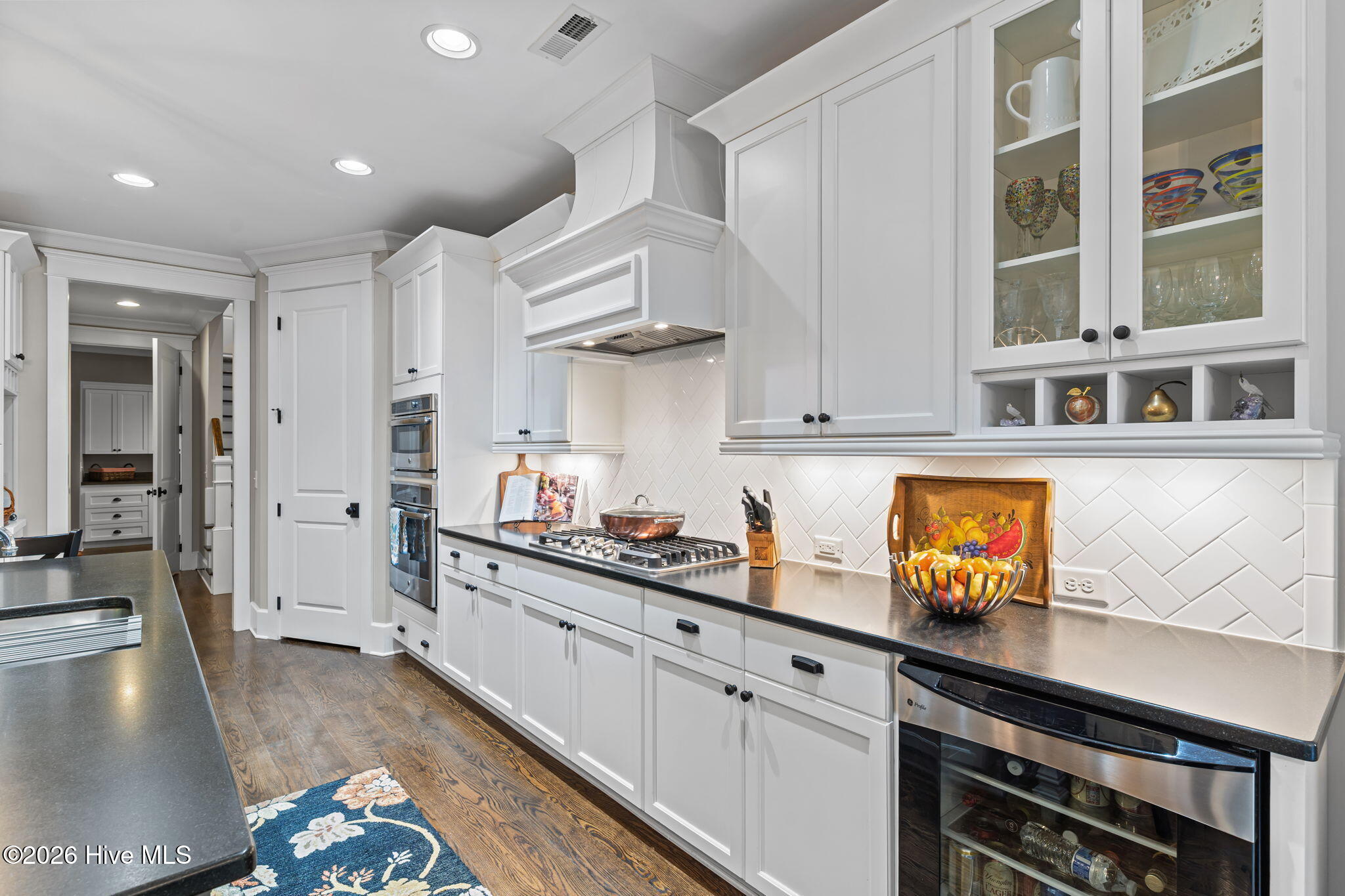 6028 Shore Park Drive