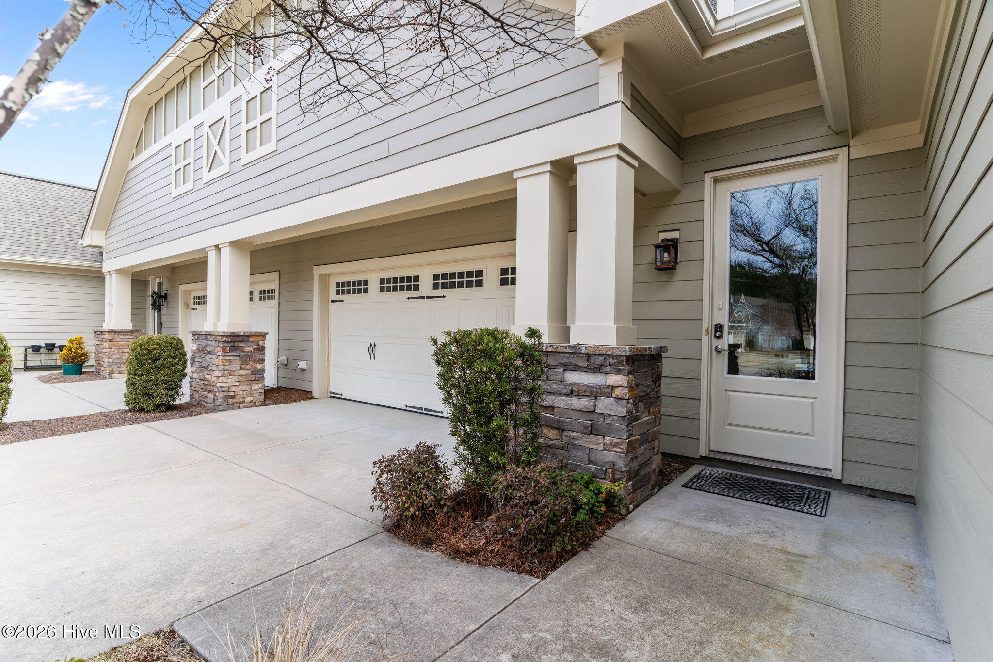 2198 Forest View Circle