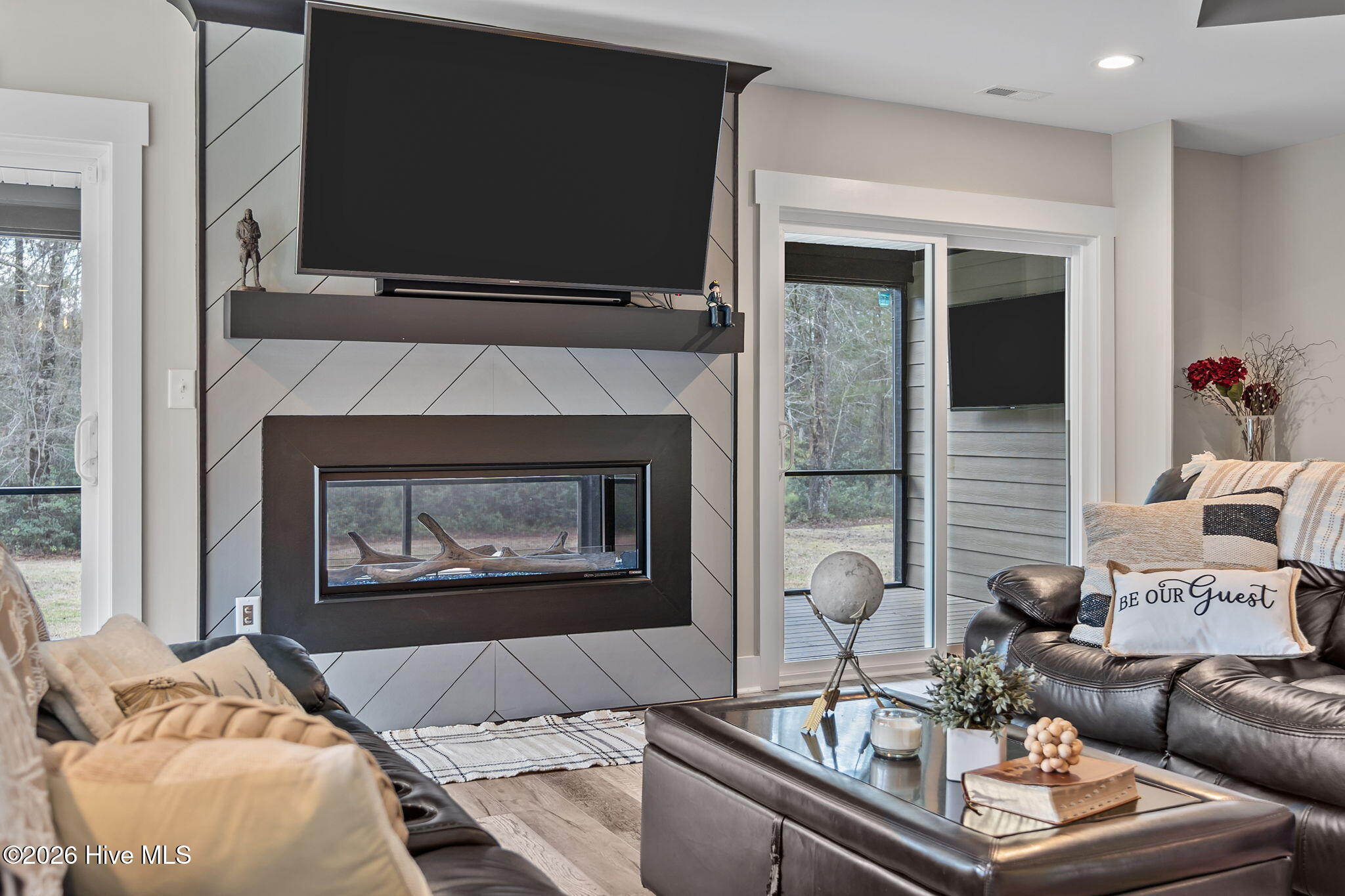 7054 Healy Haven Lane NE