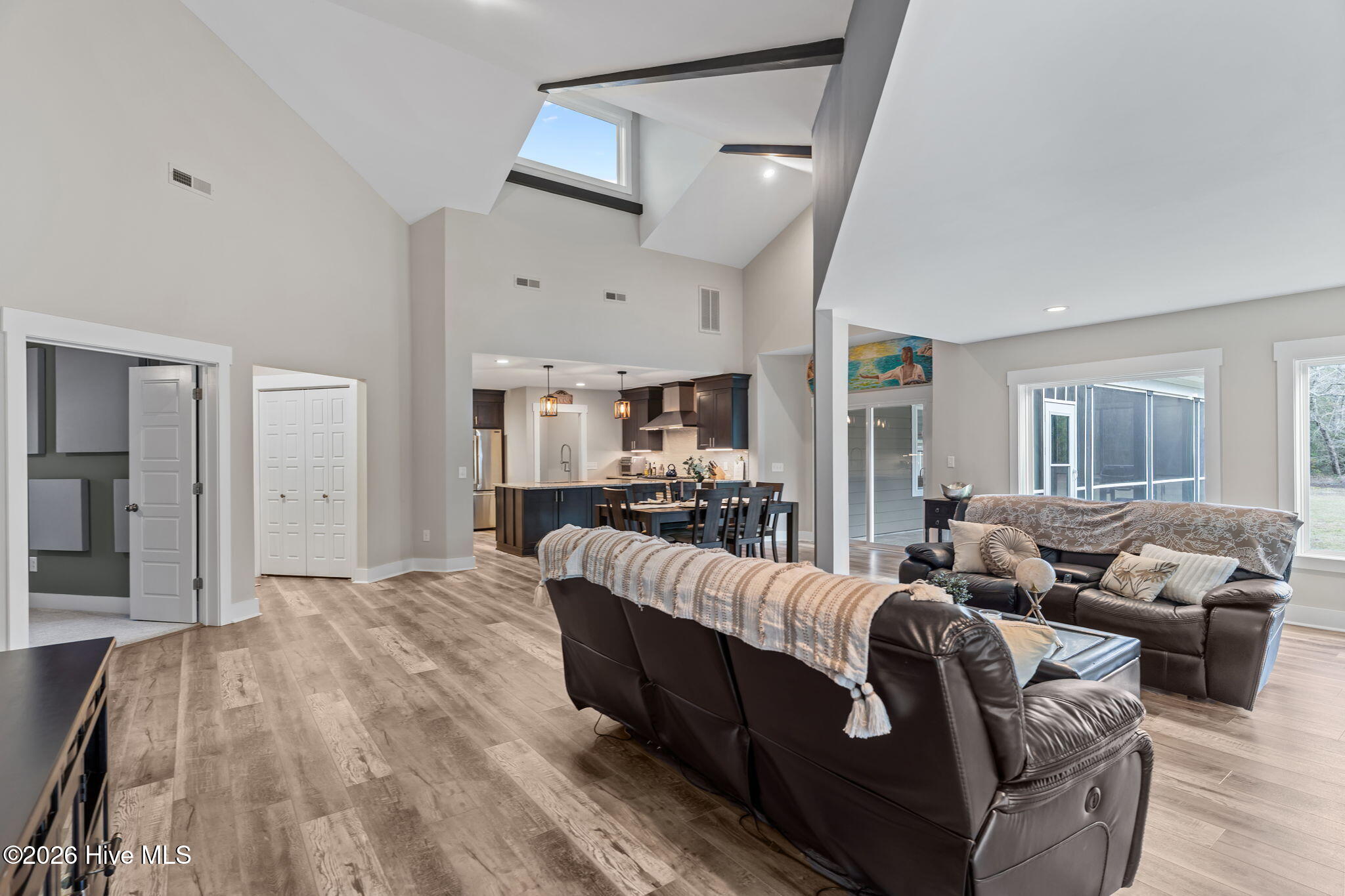 7054 Healy Haven Lane NE