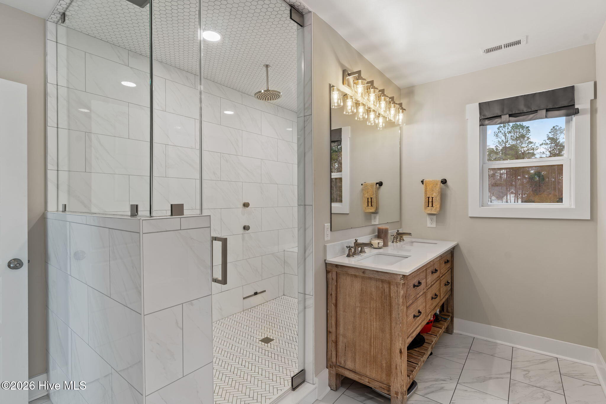 7054 Healy Haven Lane NE