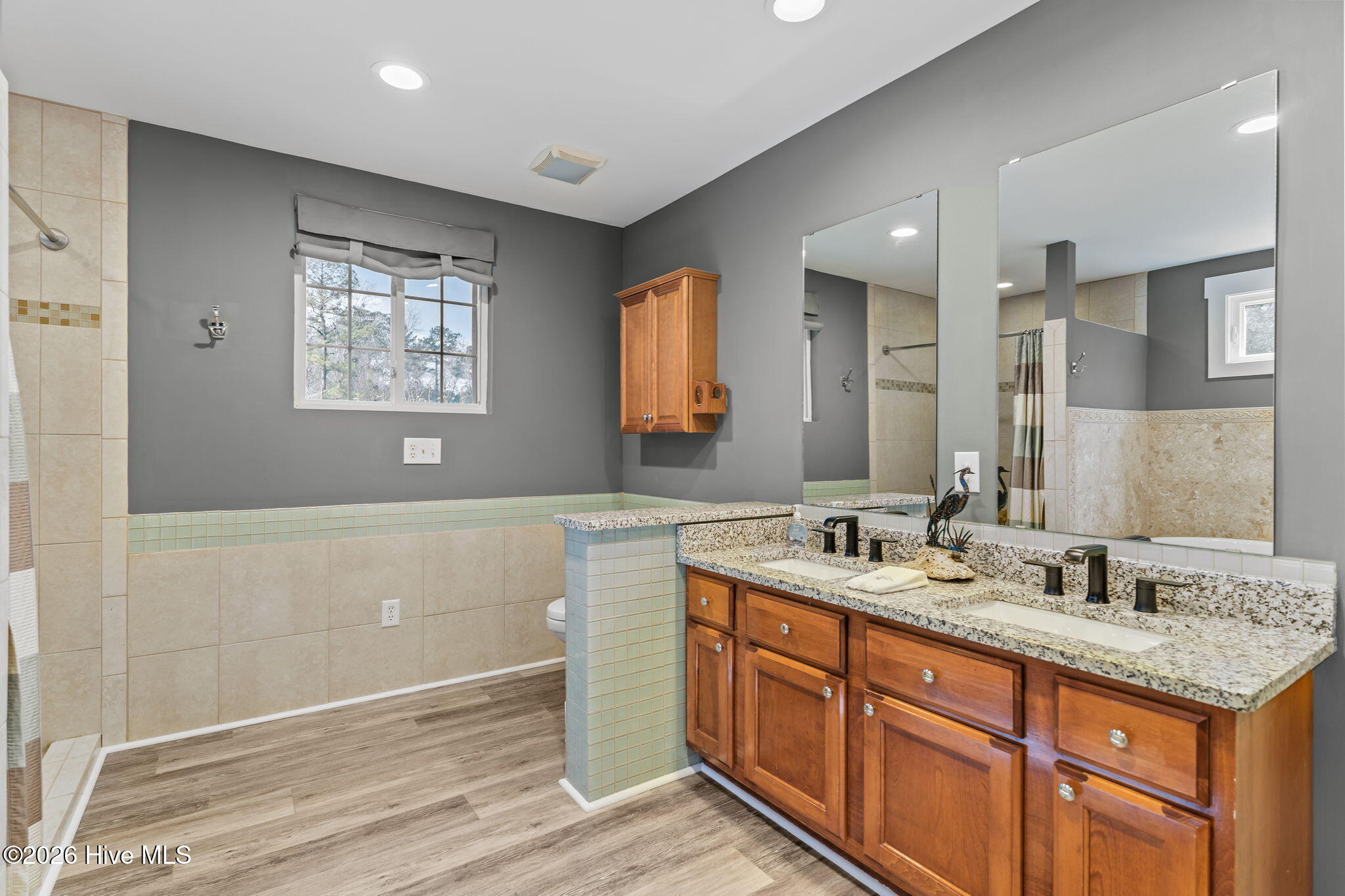 7054 Healy Haven Lane NE