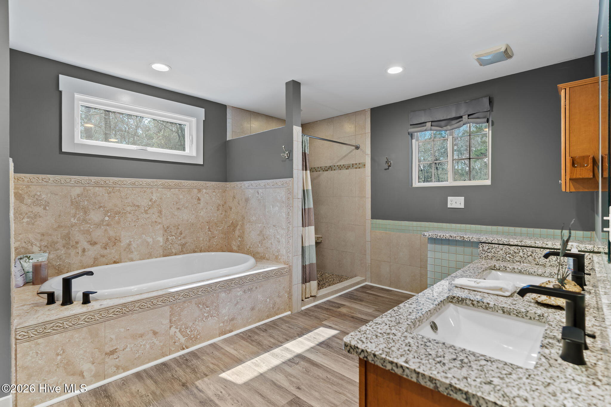 7054 Healy Haven Lane NE