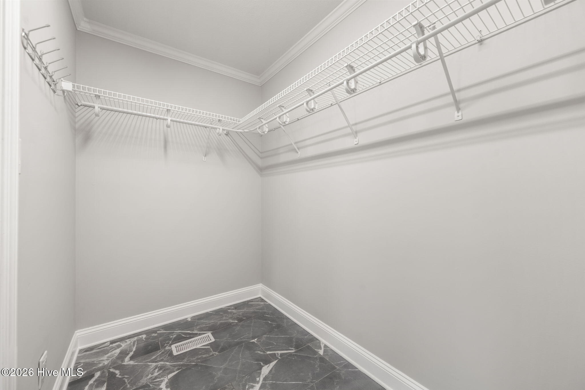 594 Whitestocking Road