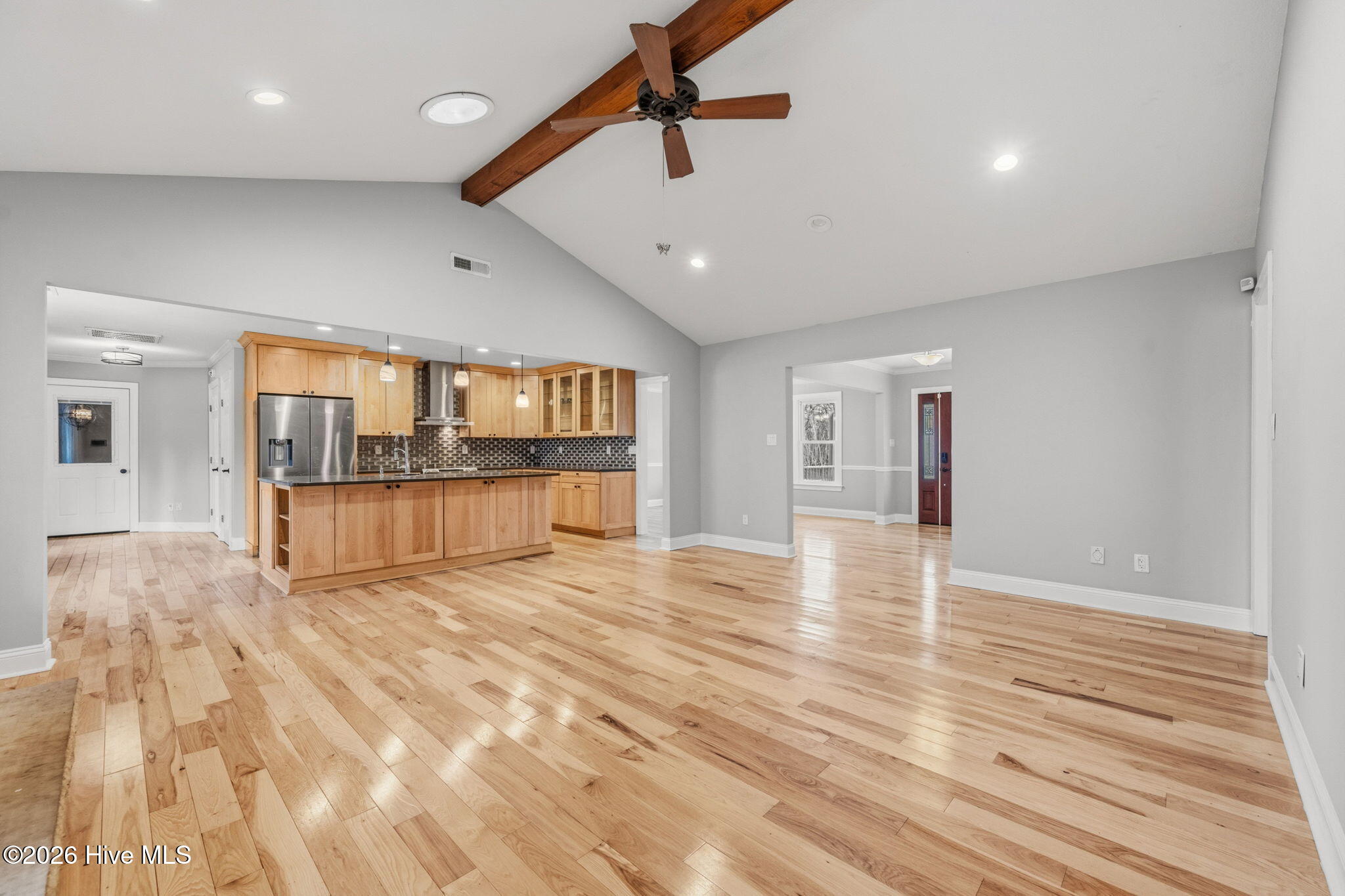 594 Whitestocking Road