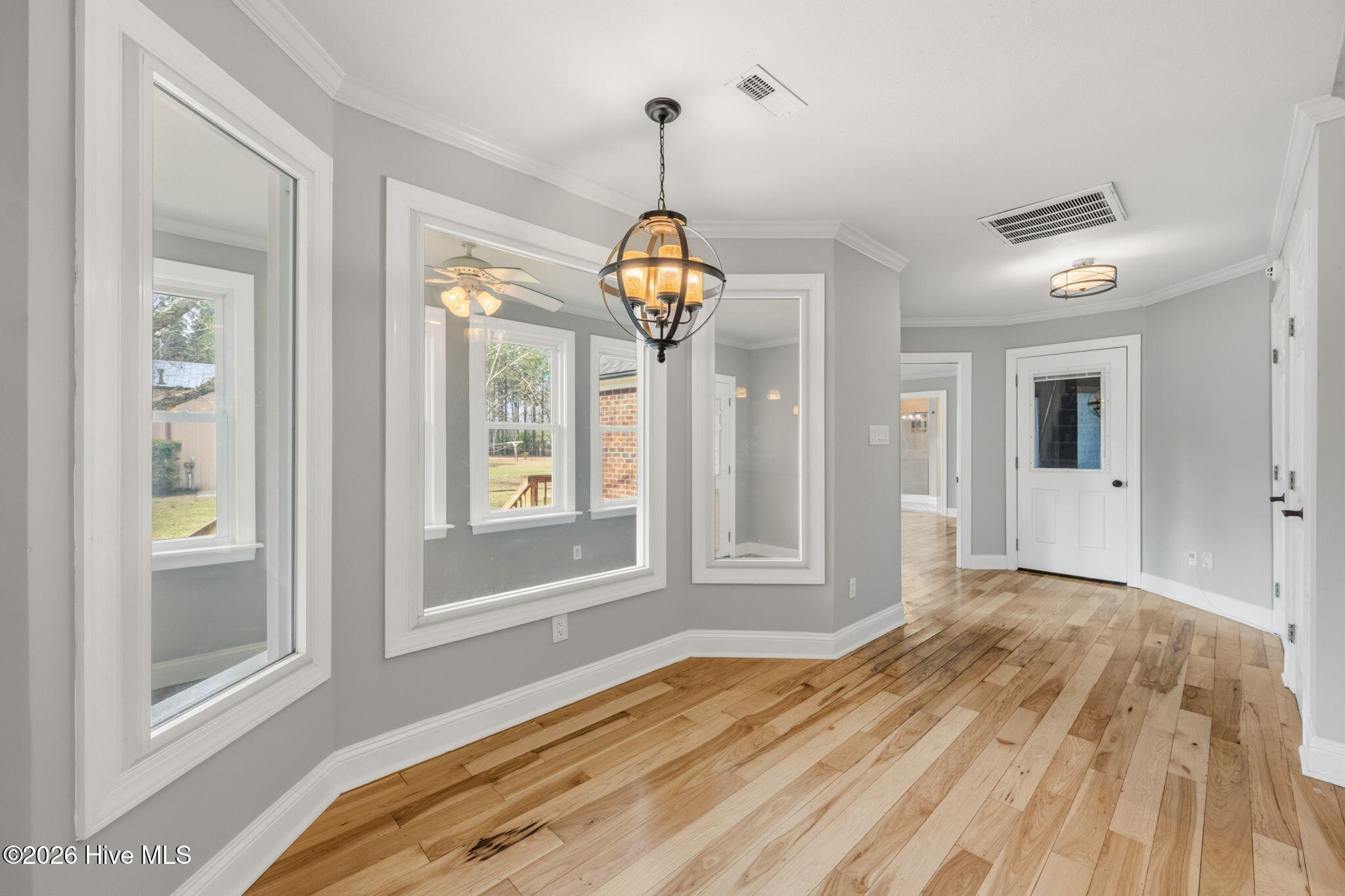 594 Whitestocking Road