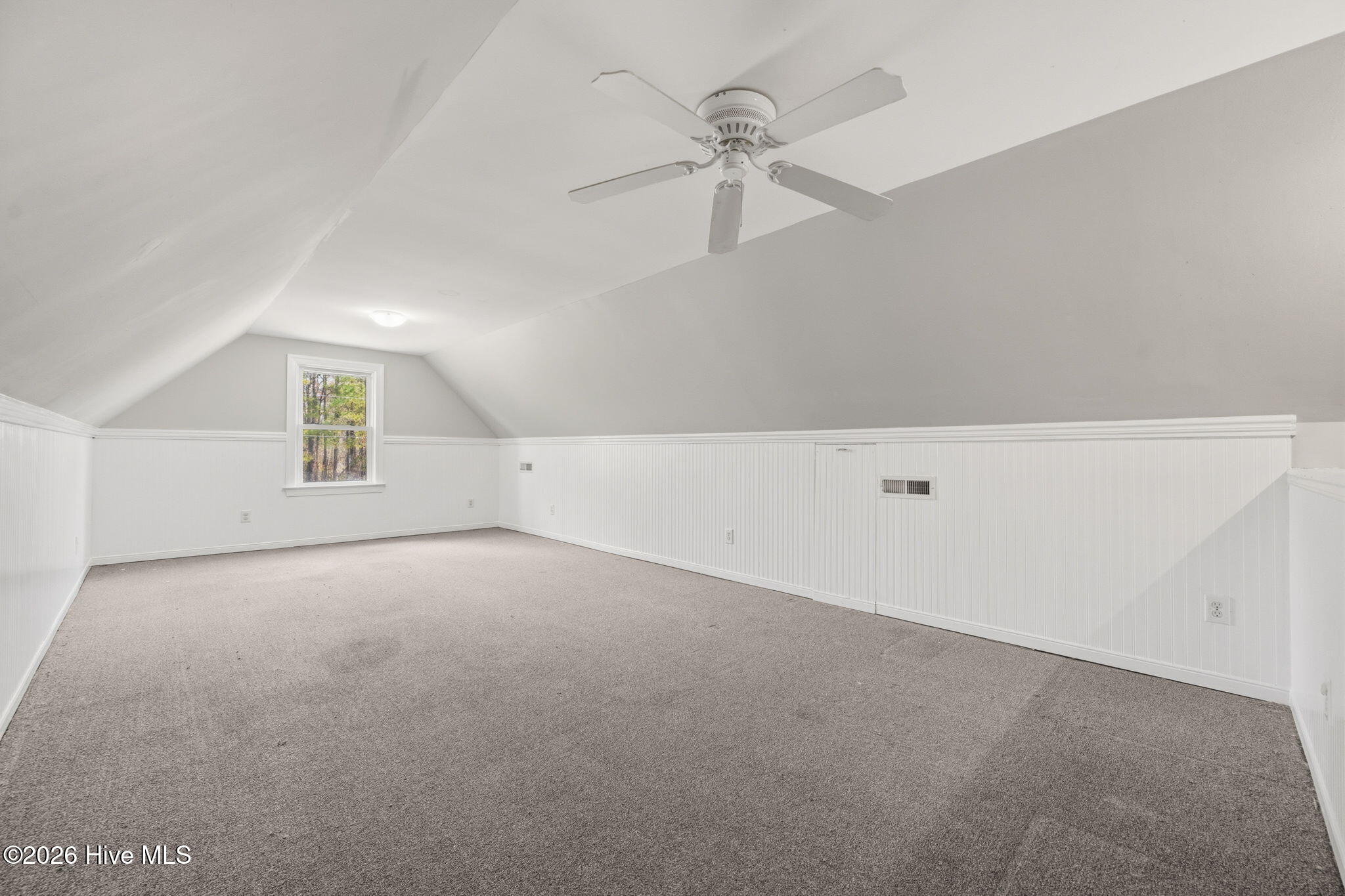 594 Whitestocking Road