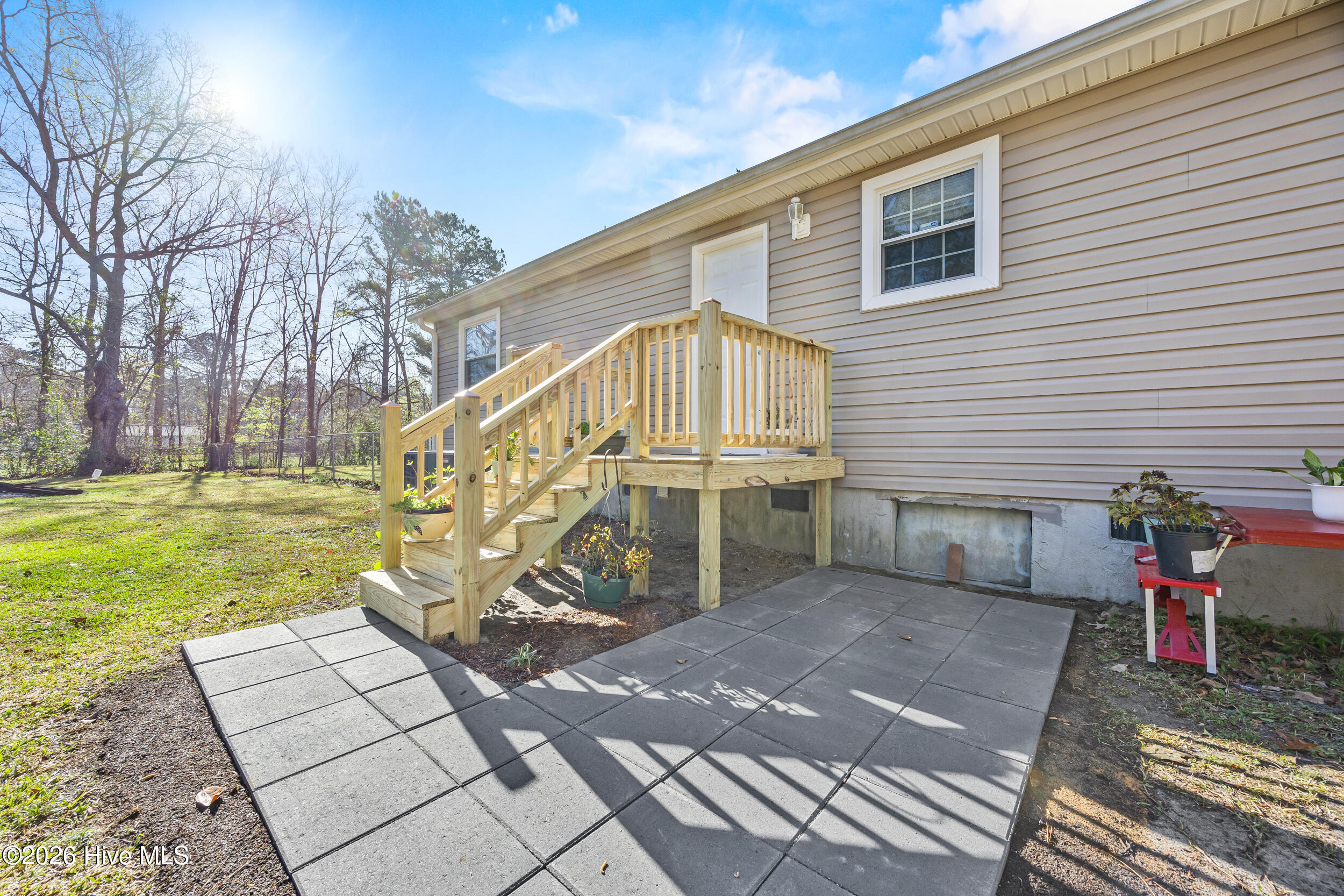 112 Dogwood Circle