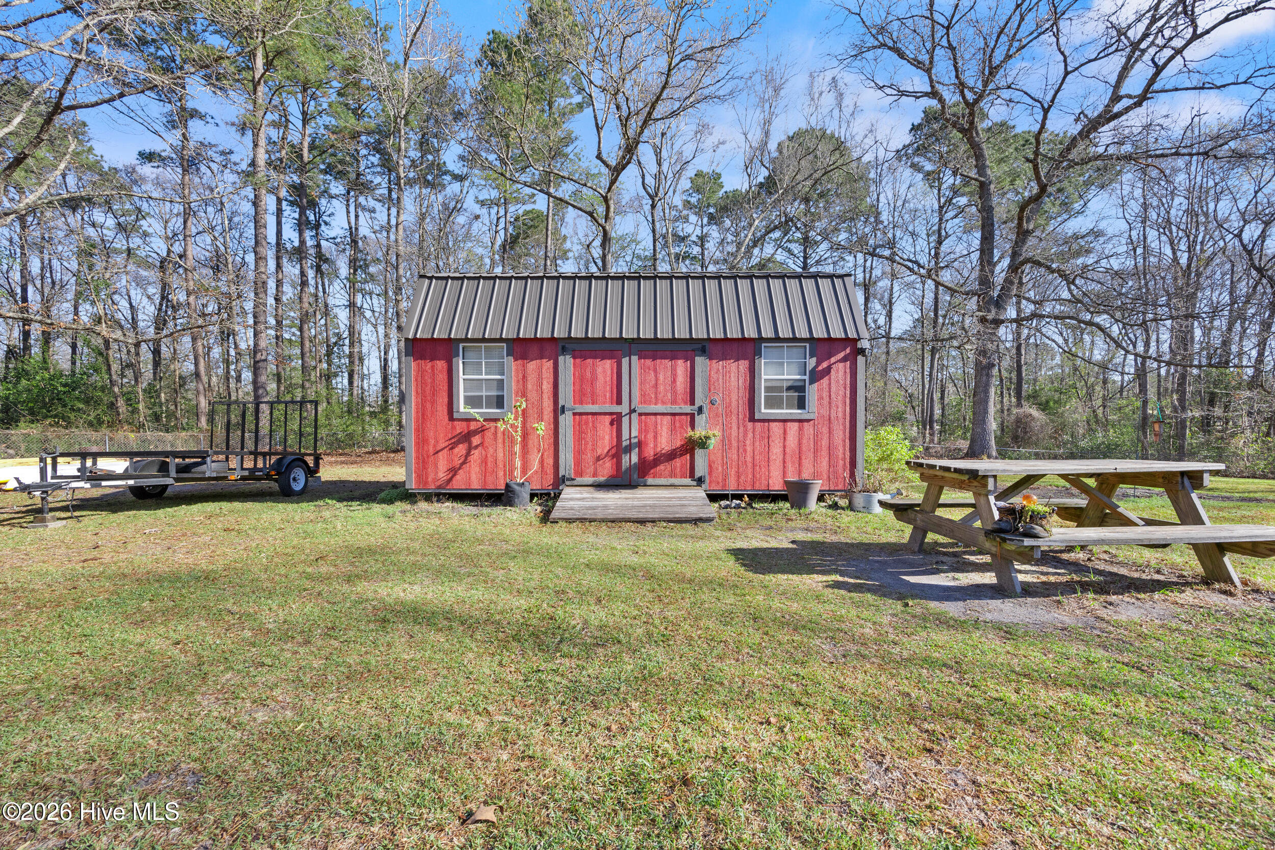 112 Dogwood Circle