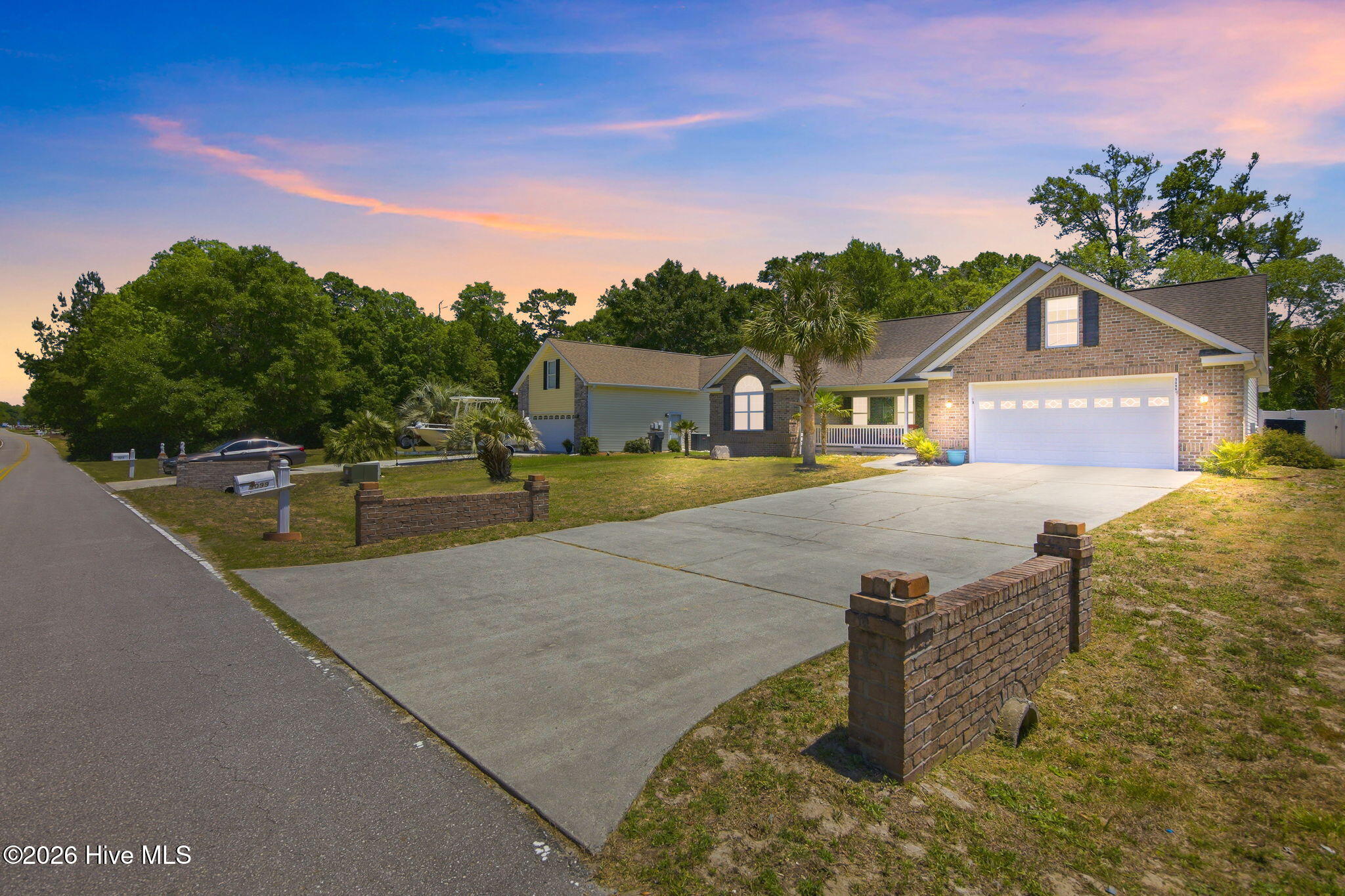 9099 Oak Ridge Plantation Drive SW
