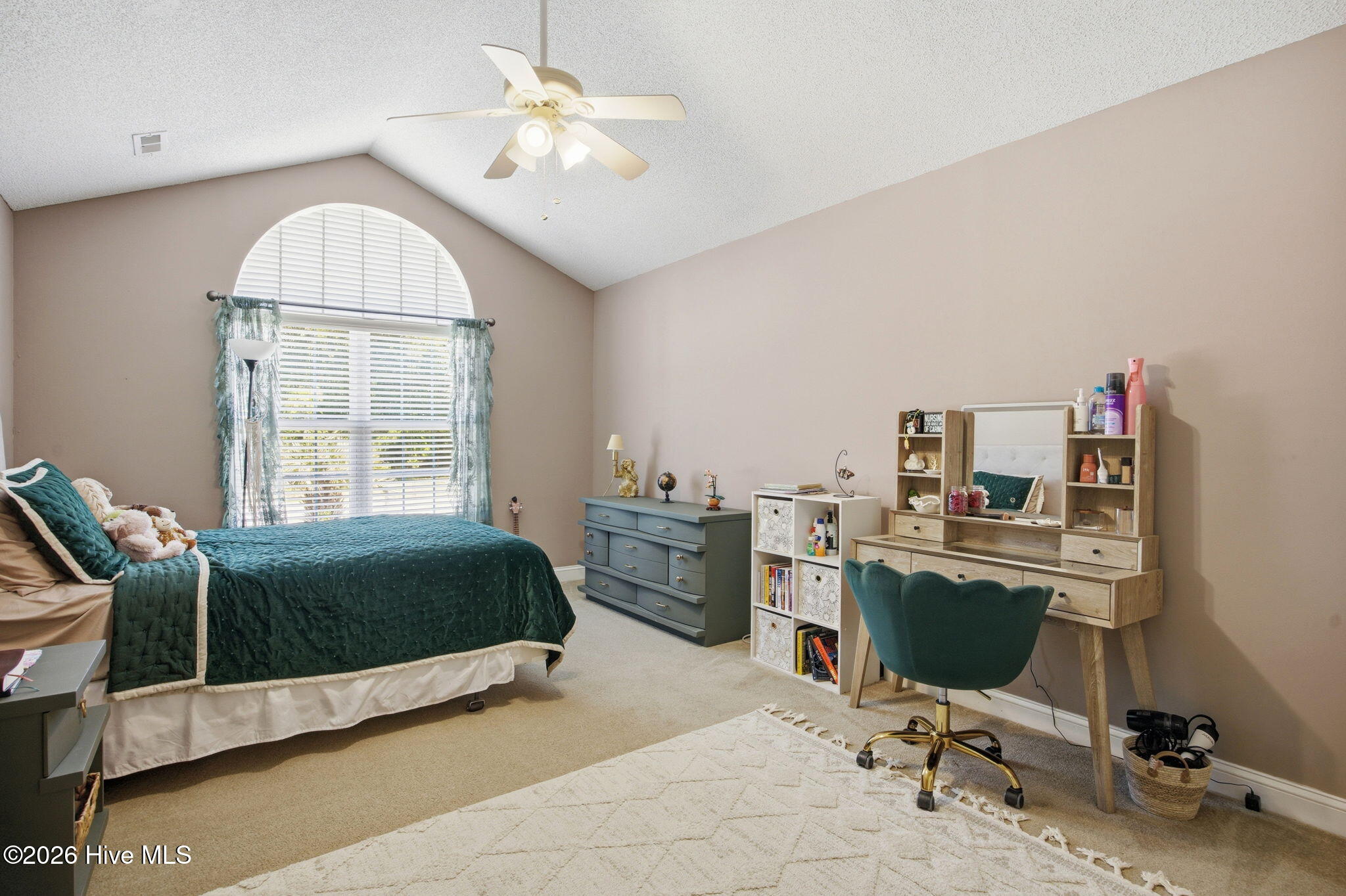 9099 Oak Ridge Plantation Drive SW