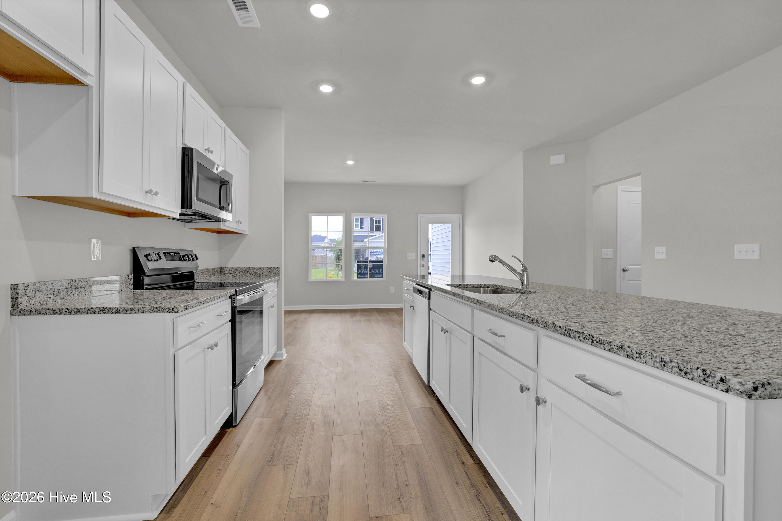 438 Galloping Foal Way SE