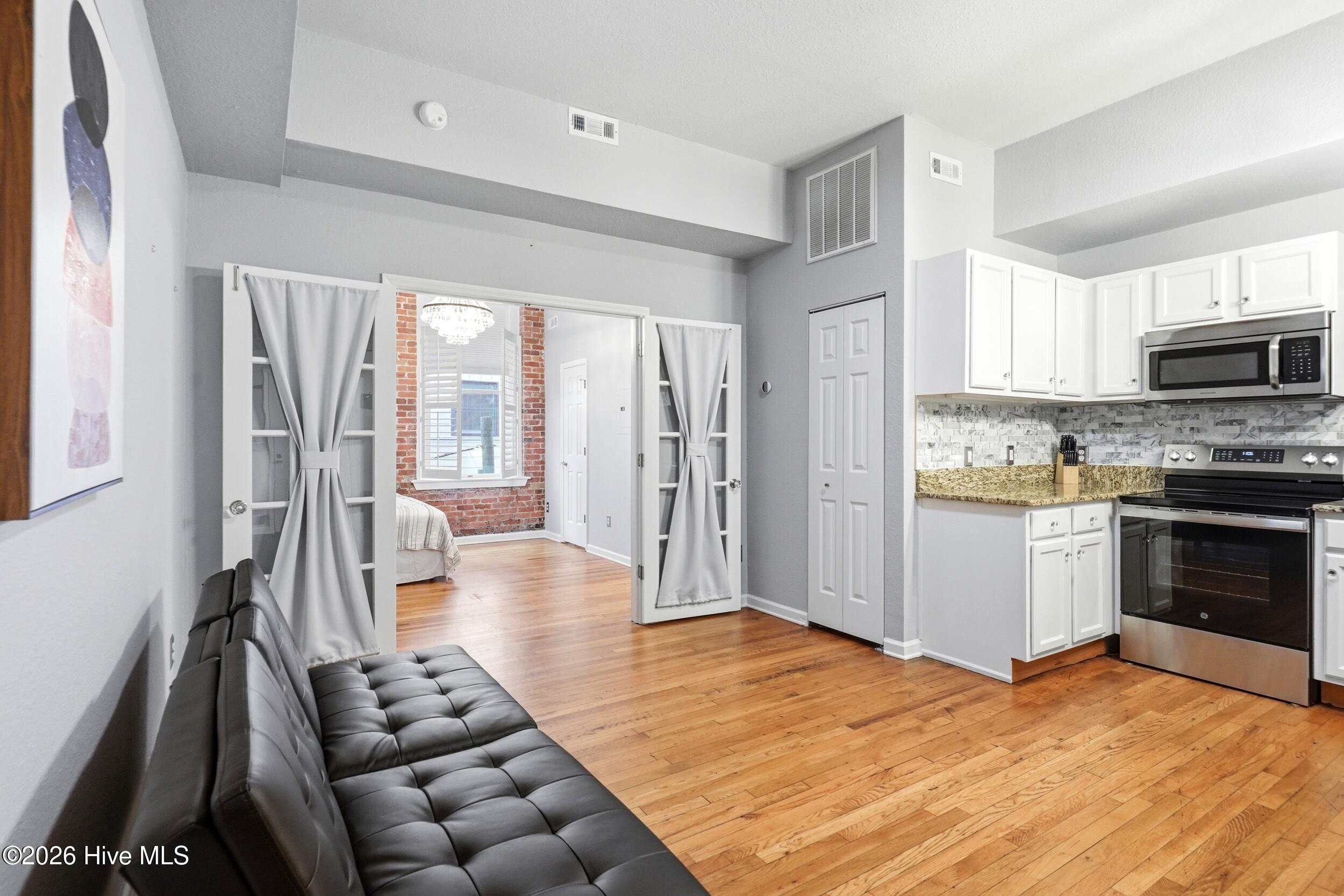 304 N Front Street Apt E