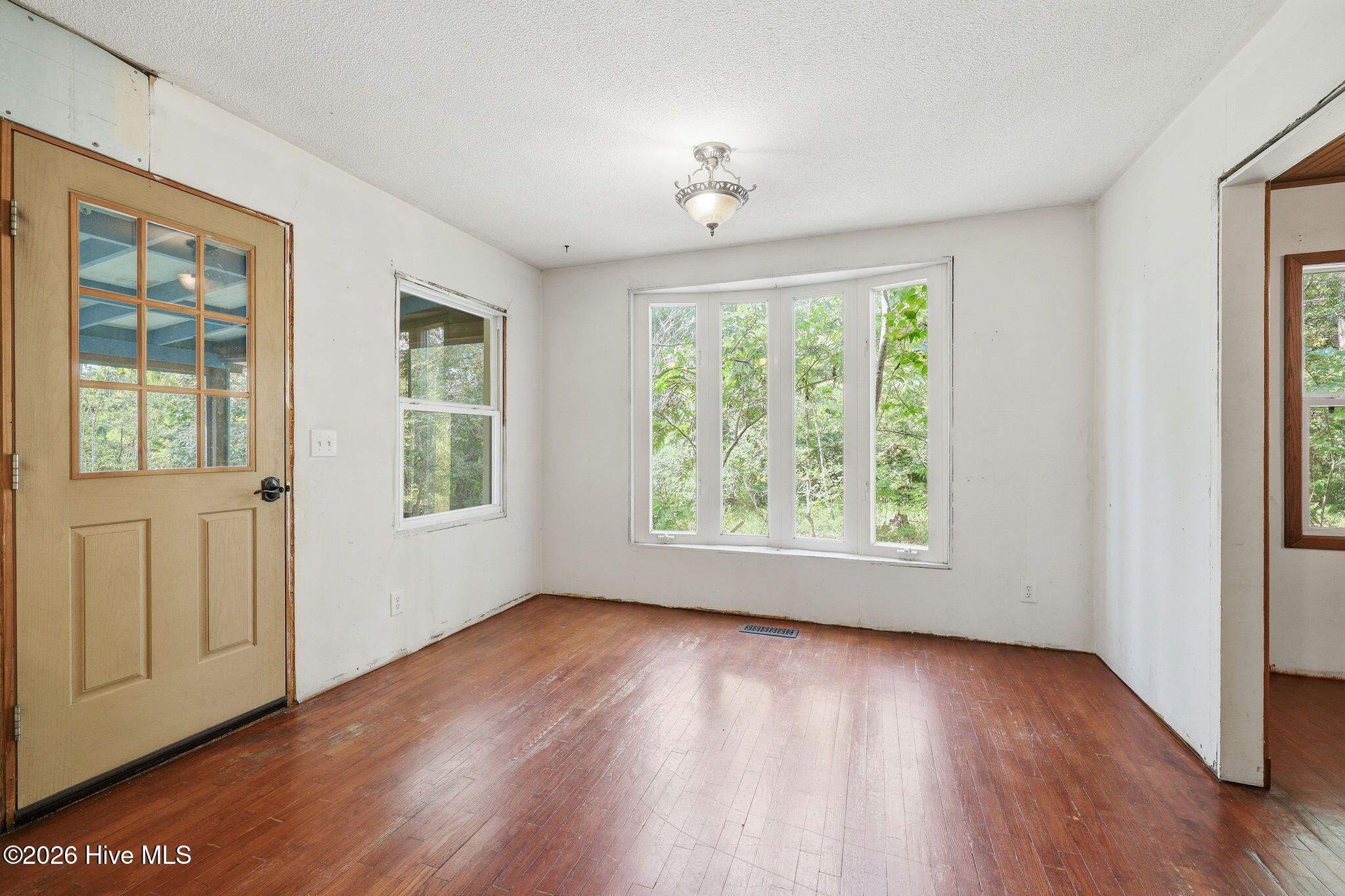 632 E Ocean Road