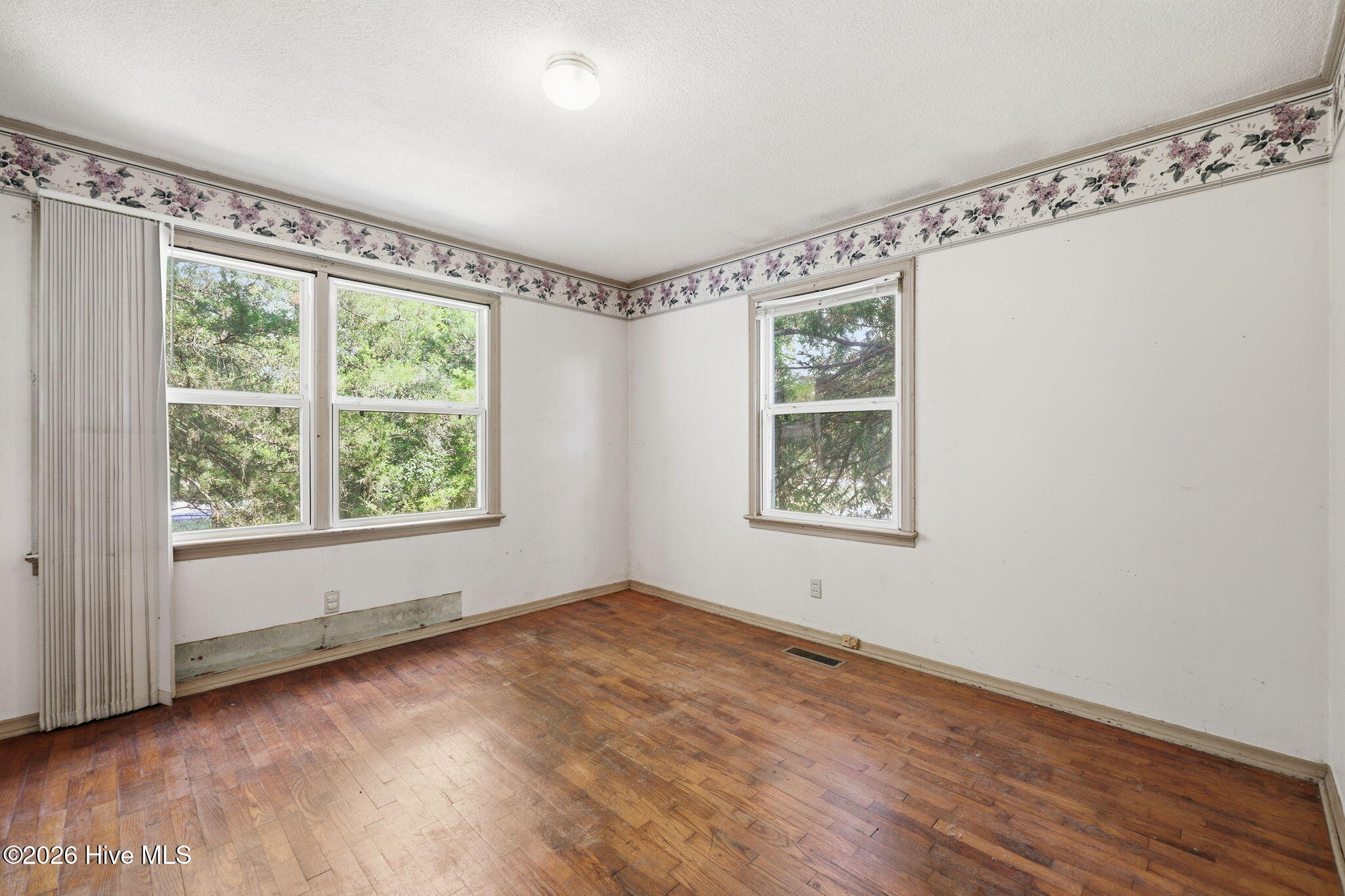 632 E Ocean Road