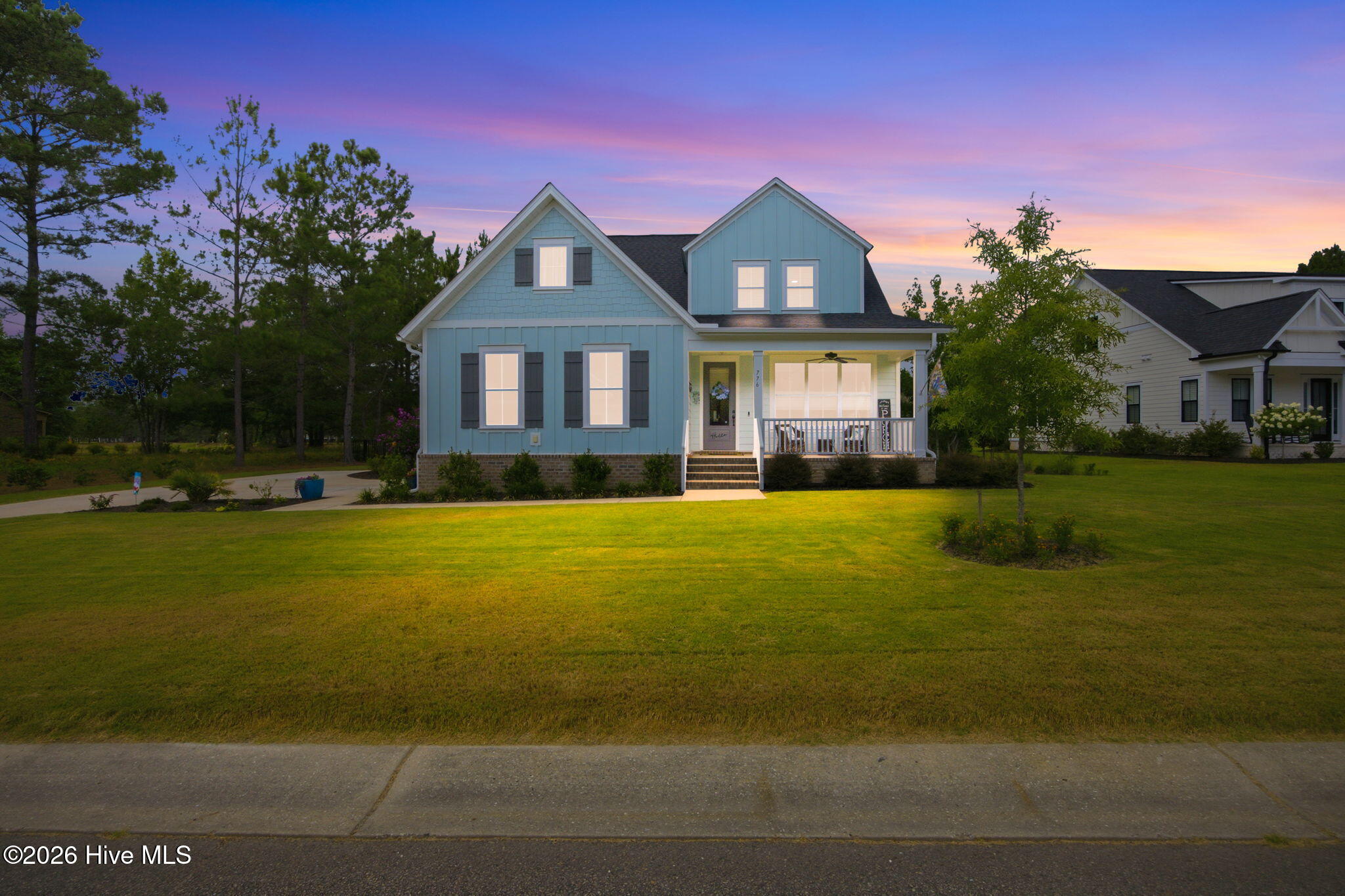 776 Breezewood Drive SE