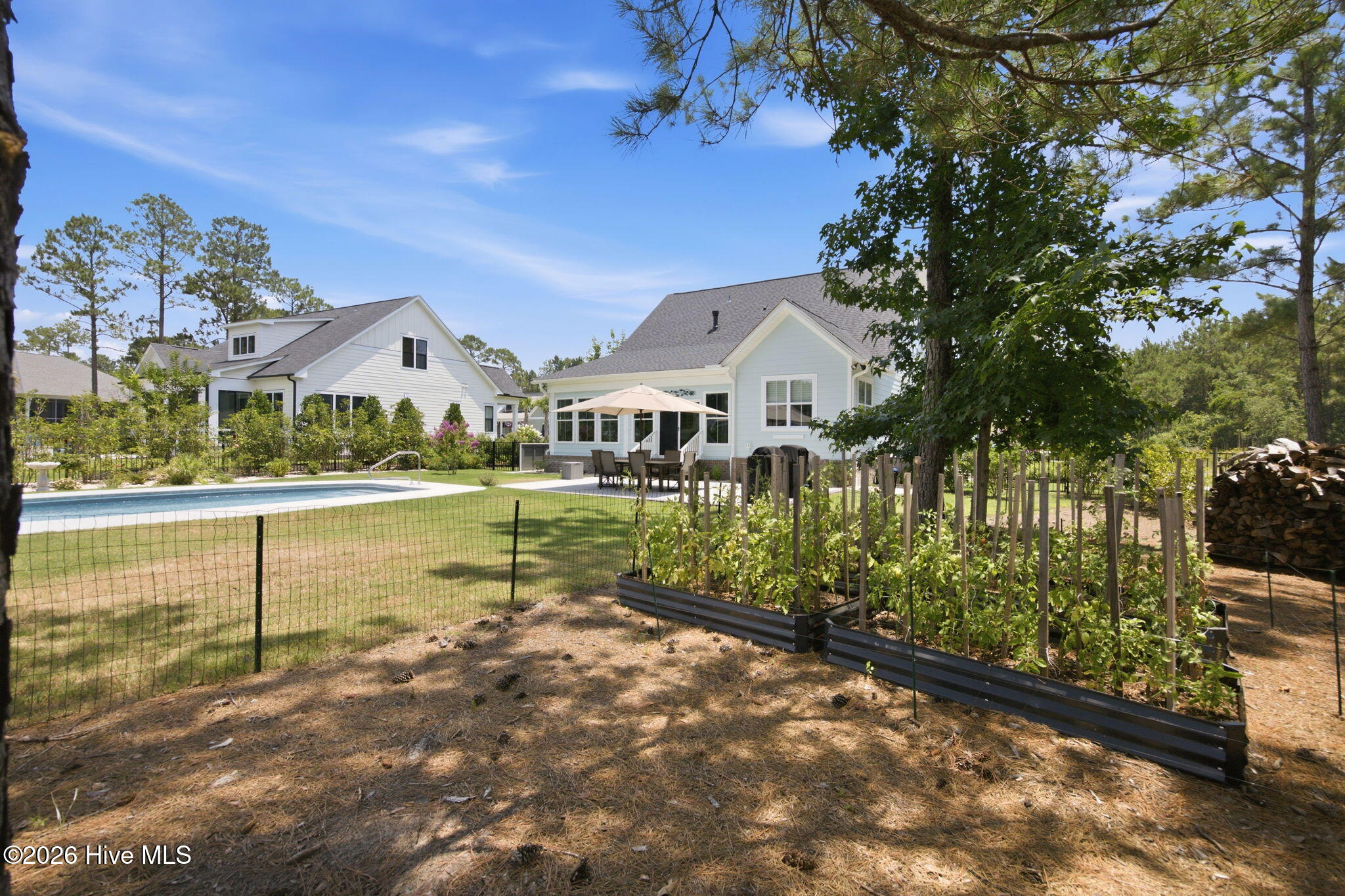 776 Breezewood Drive SE
