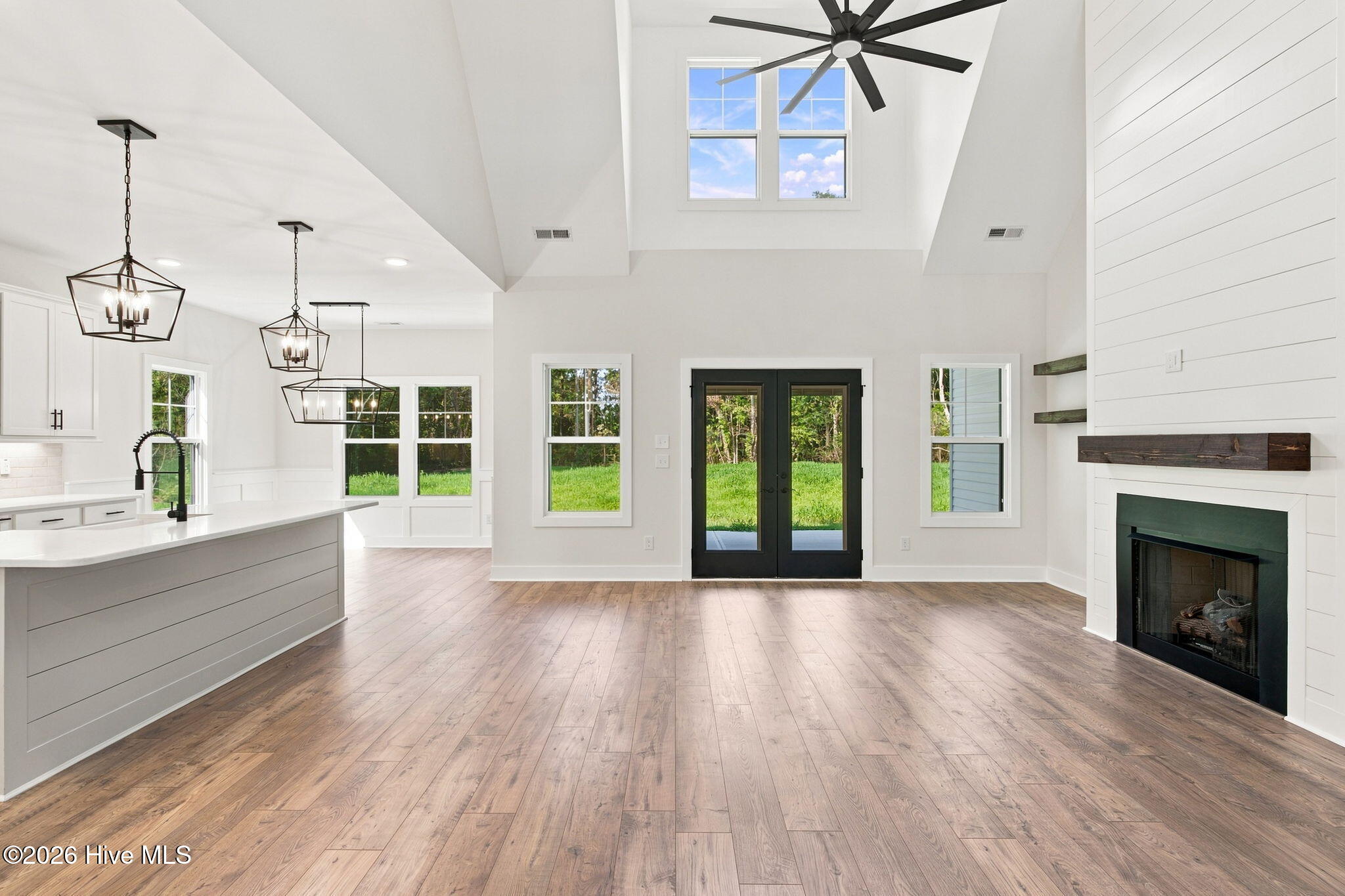 2395 Sunset Harbor Road SE