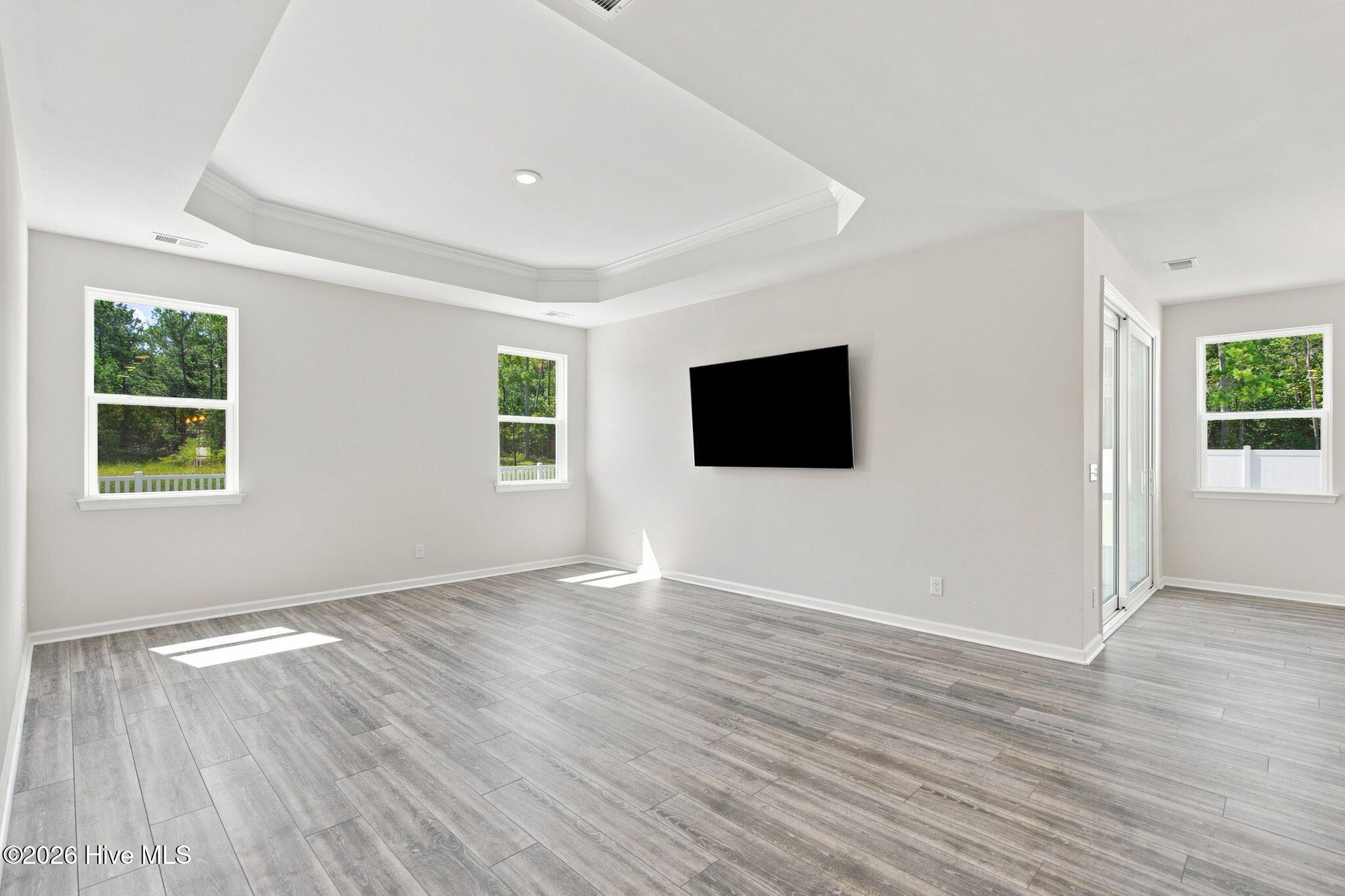 609 Edgeside Drive SE