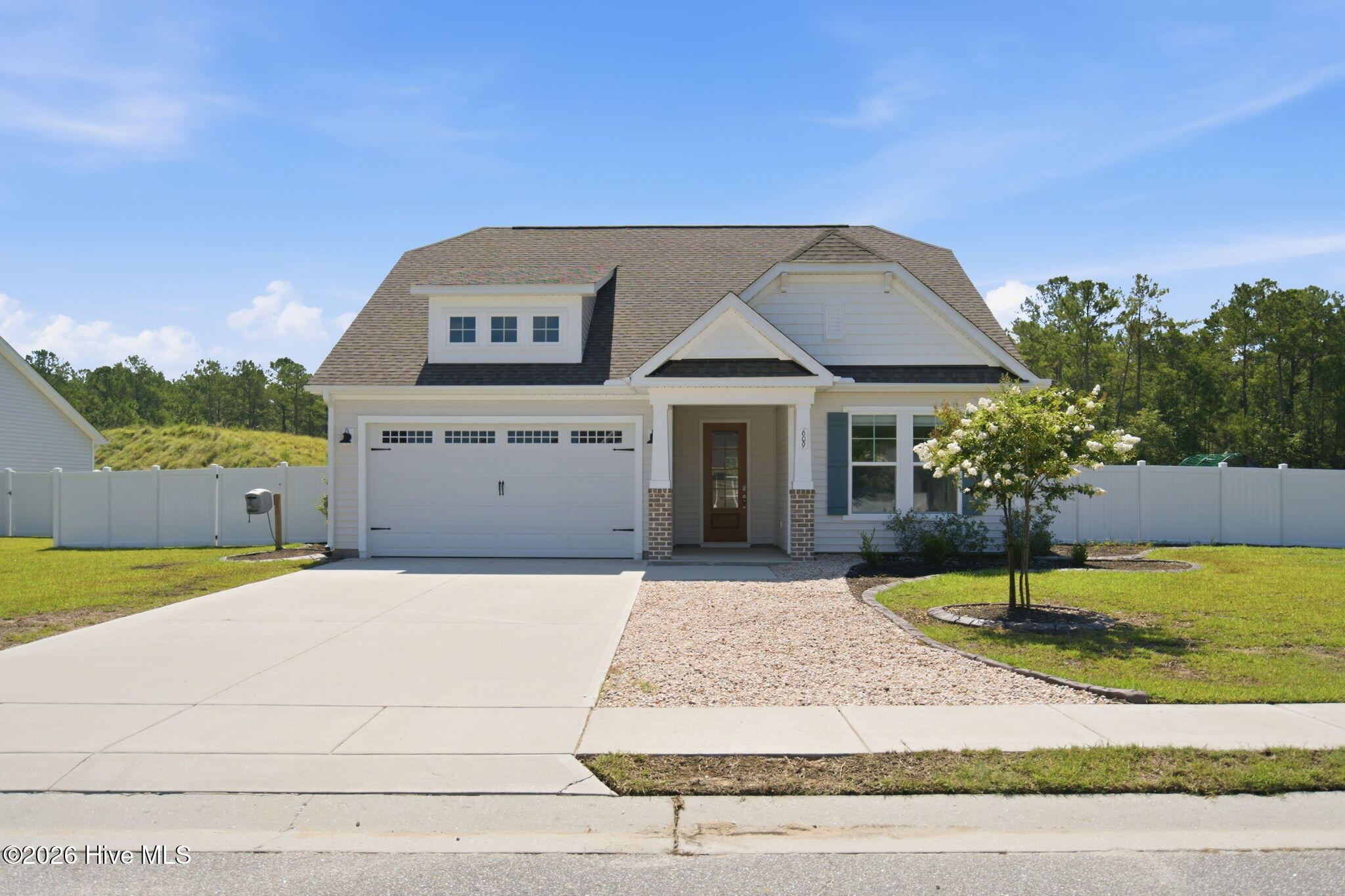 609 Edgeside Drive SE