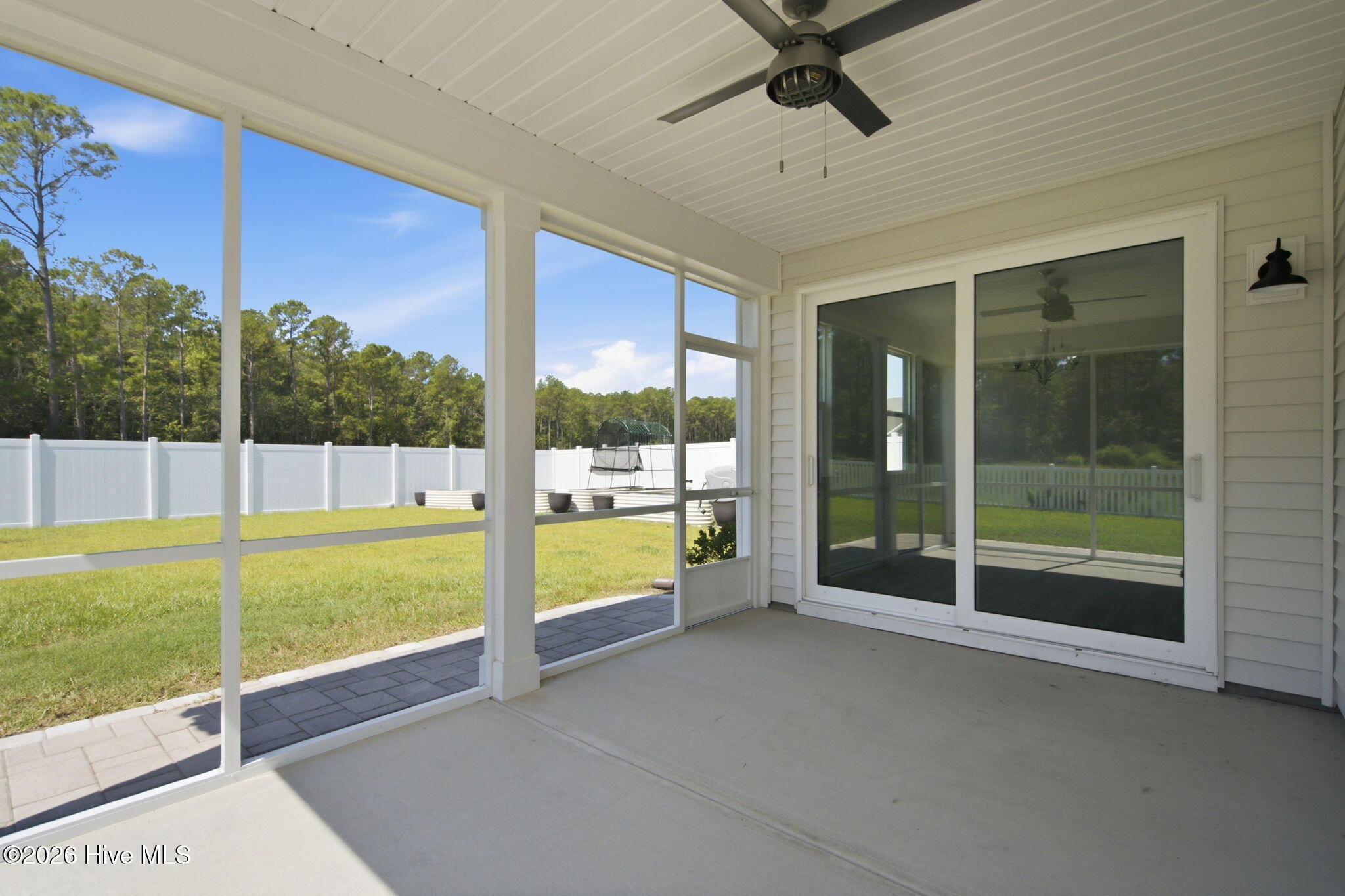 609 Edgeside Drive SE