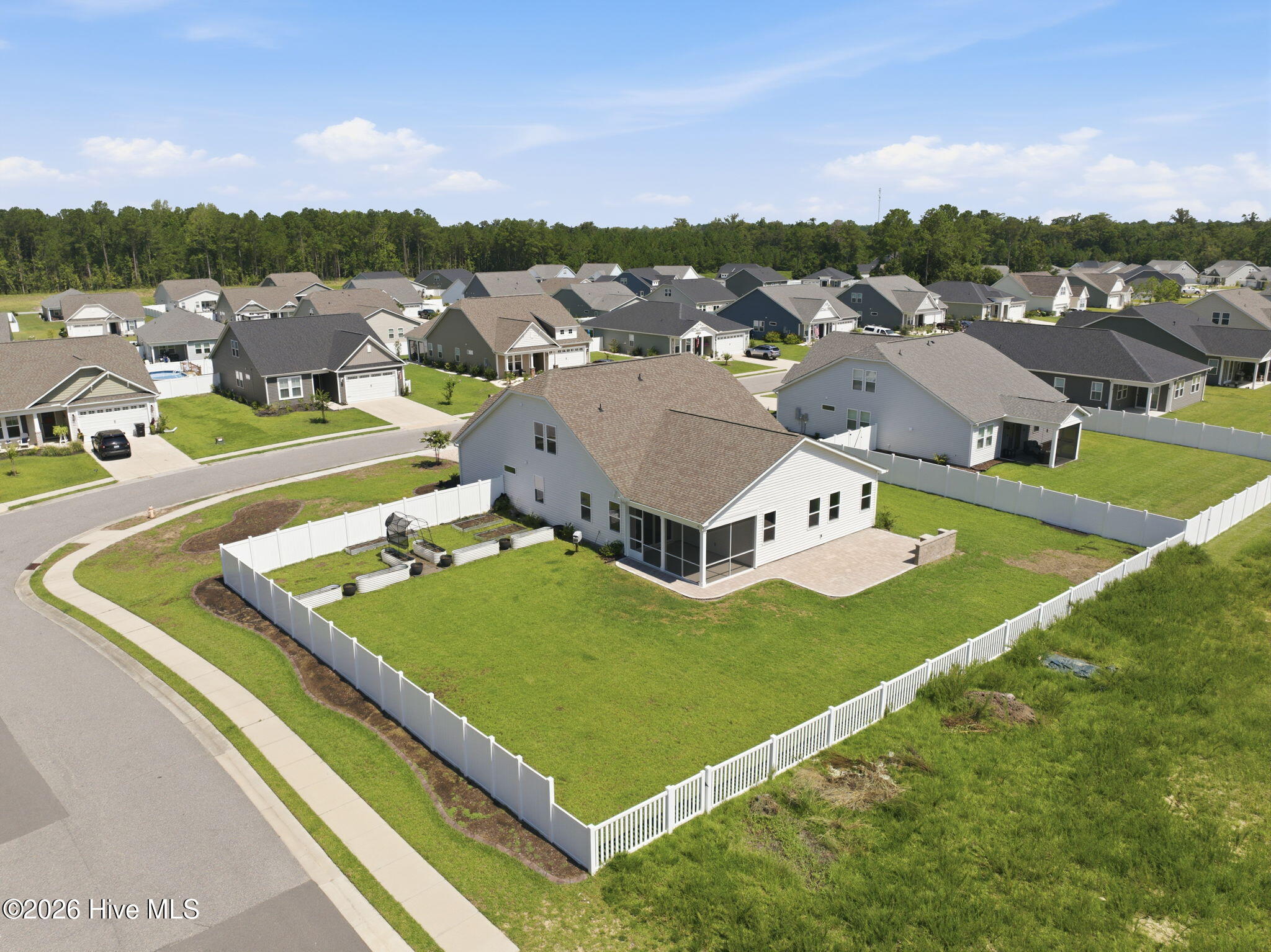 609 Edgeside Drive SE