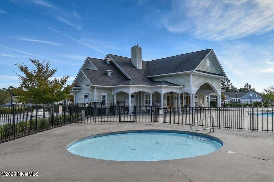 1040 Lanterns Lane