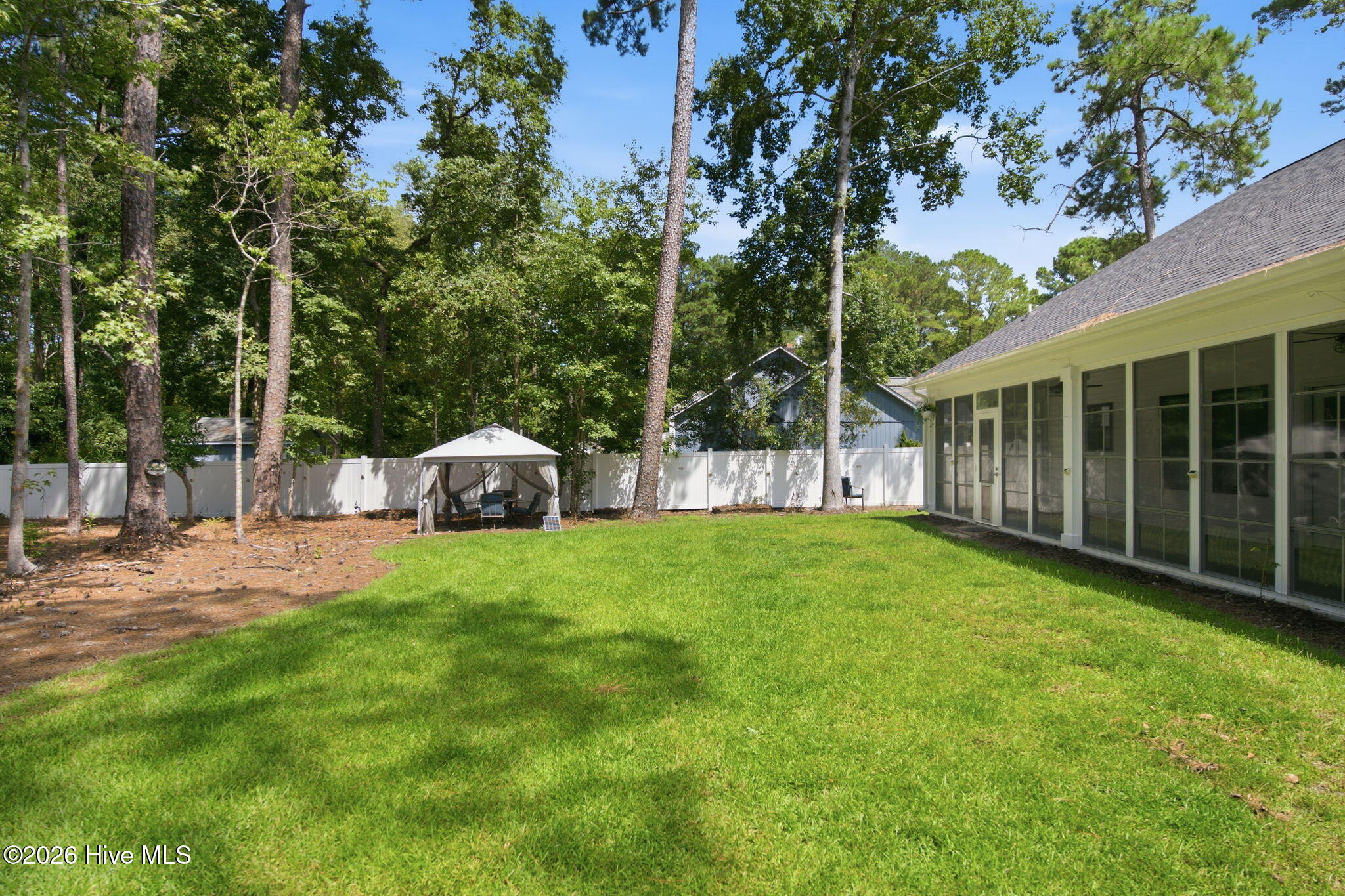 431 Sandlewood Drive NW