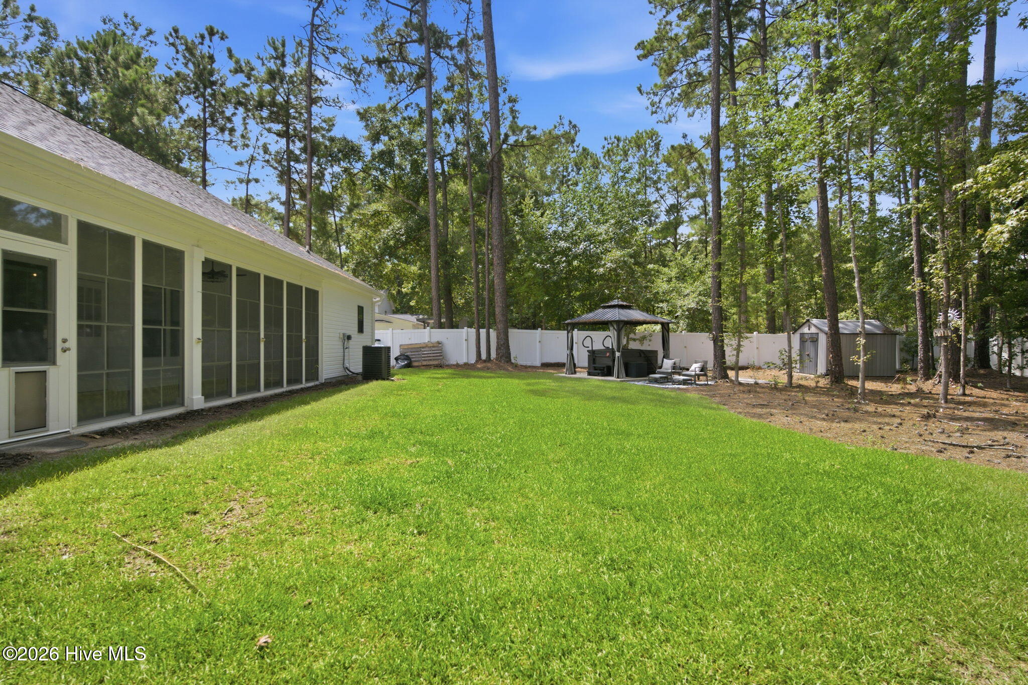 431 Sandlewood Drive NW