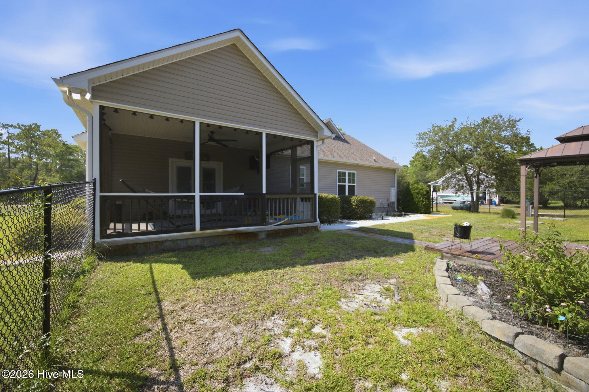 2000 Southport Lane