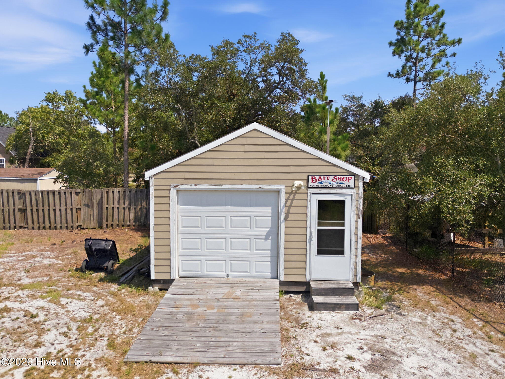 2000 Southport Lane