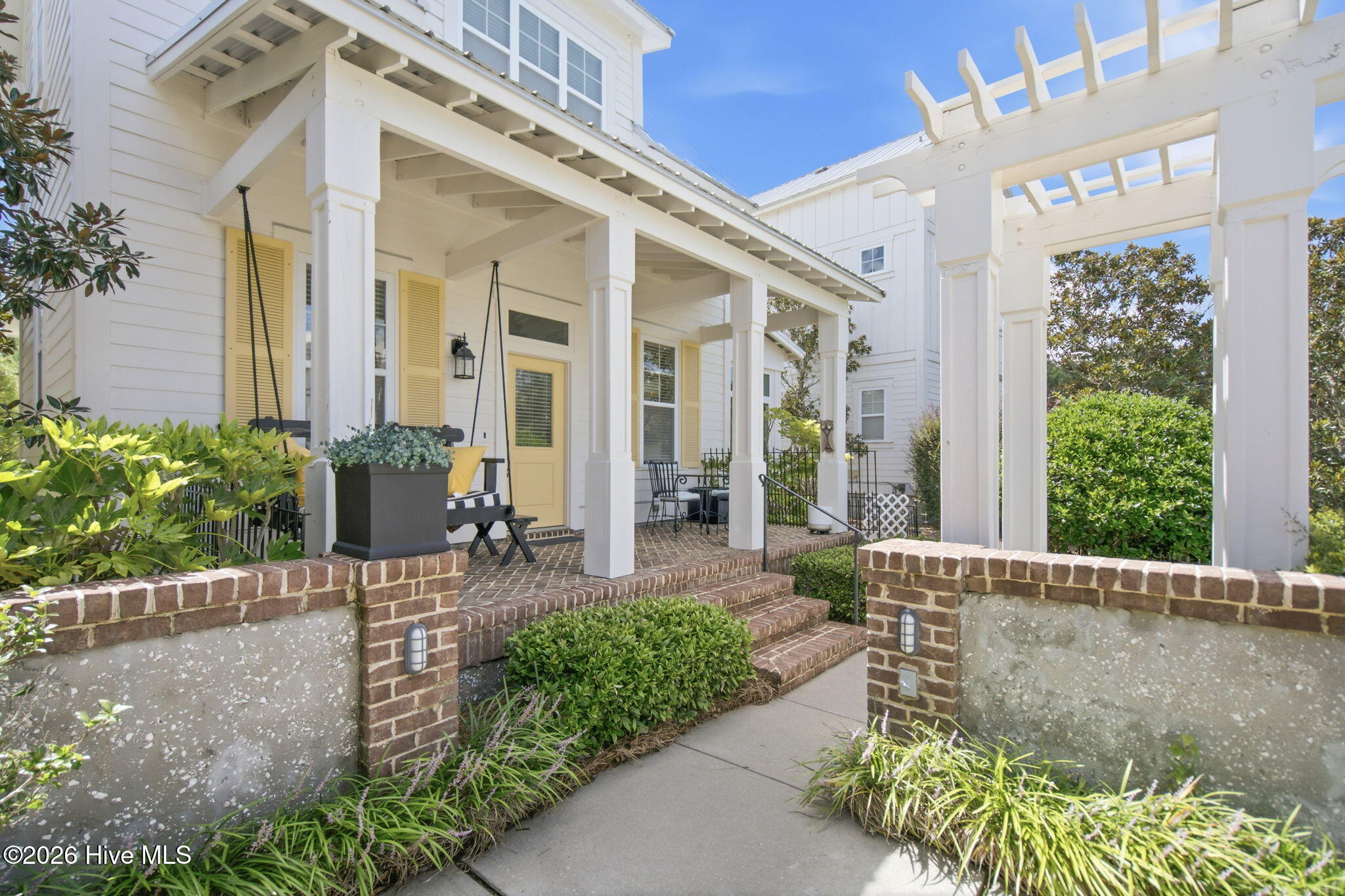 807 Meadowsweet Lane