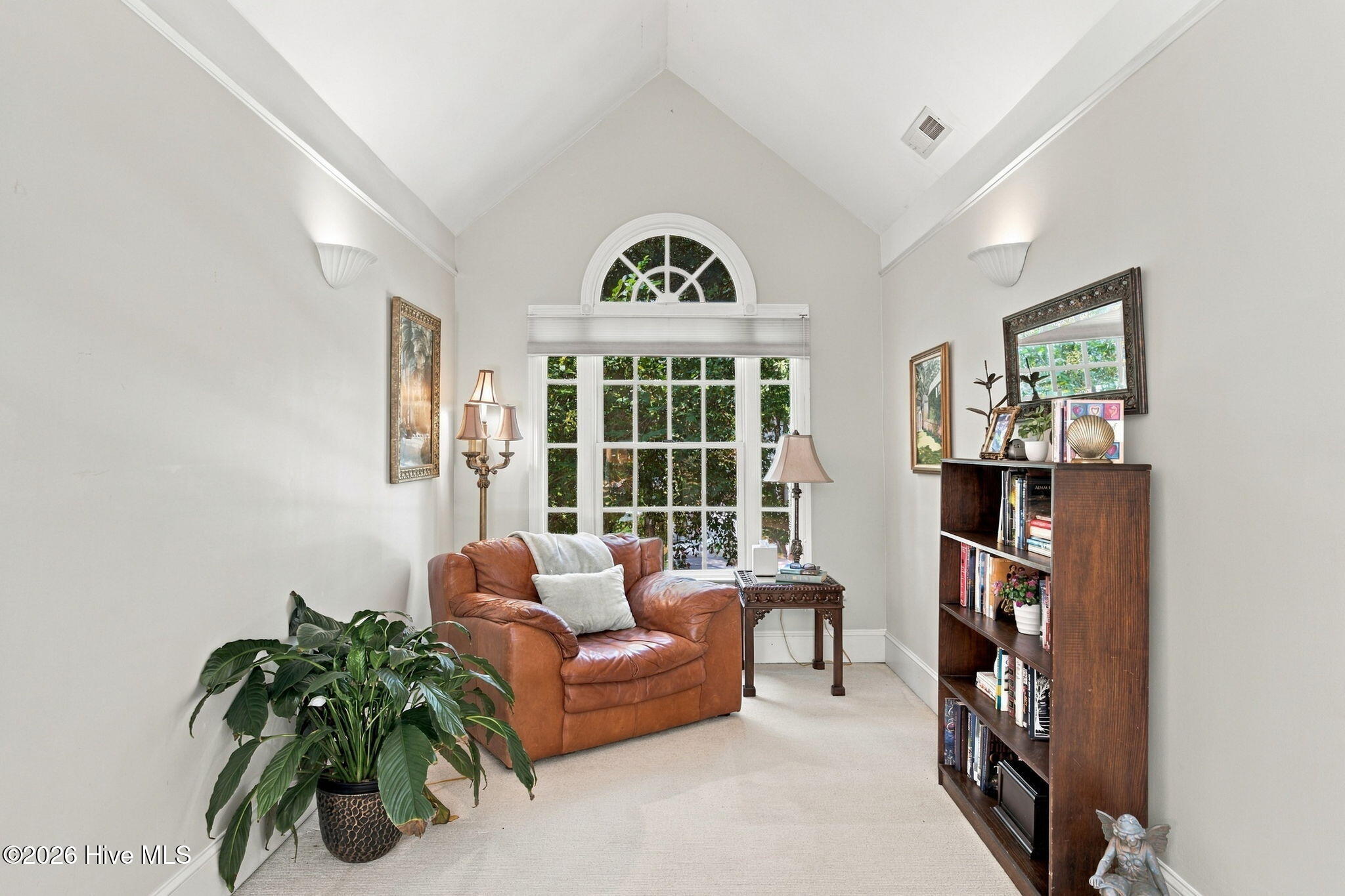 4404 Dragonfly Court SE