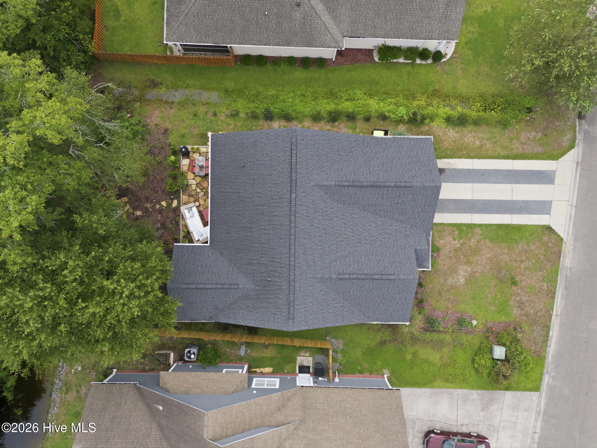 380 Southbend Court NE