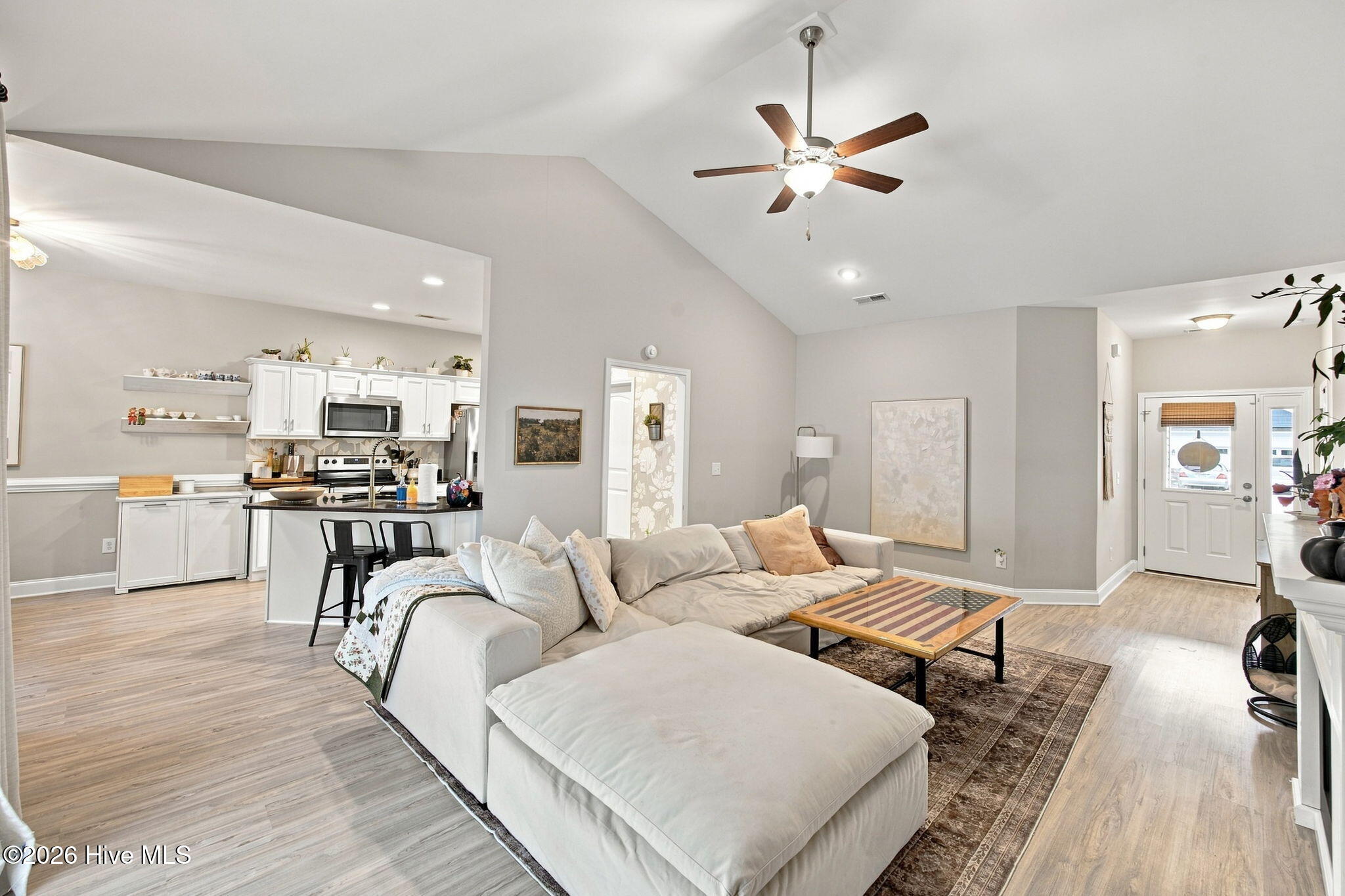 380 Southbend Court NE