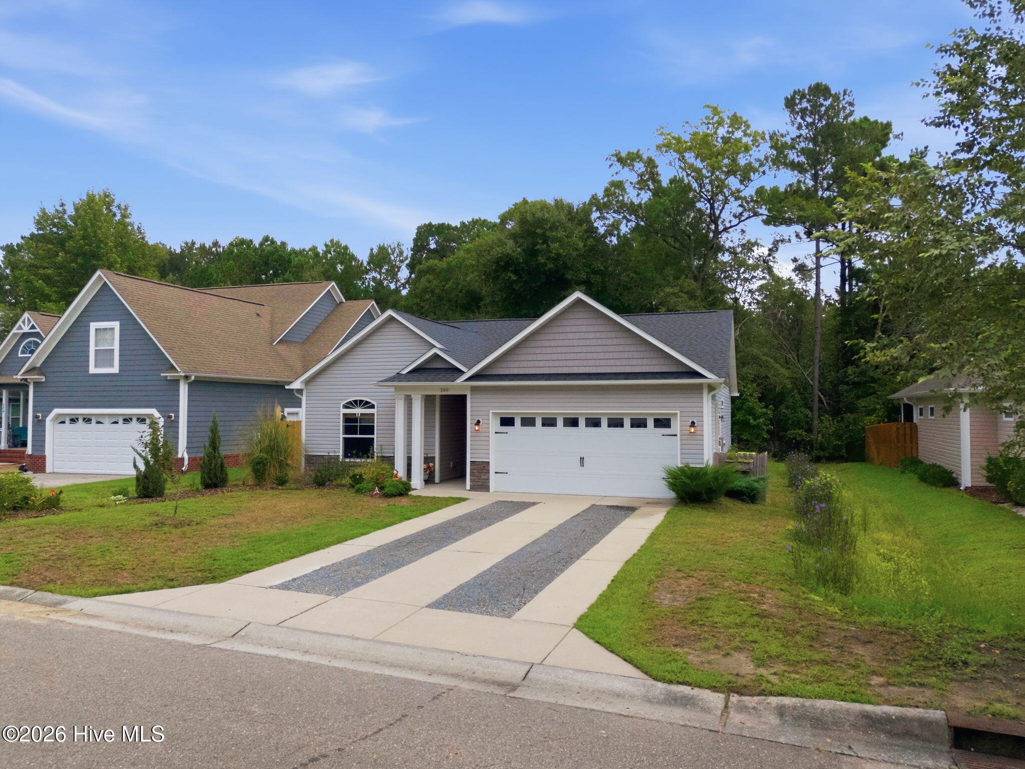 380 Southbend Court NE
