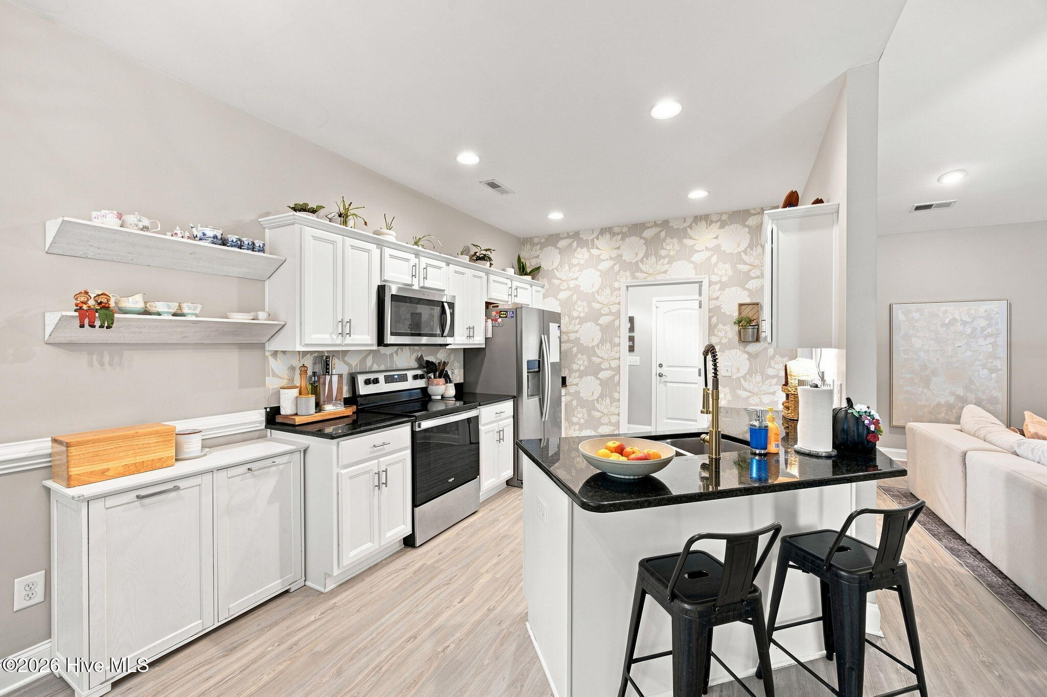 380 Southbend Court NE