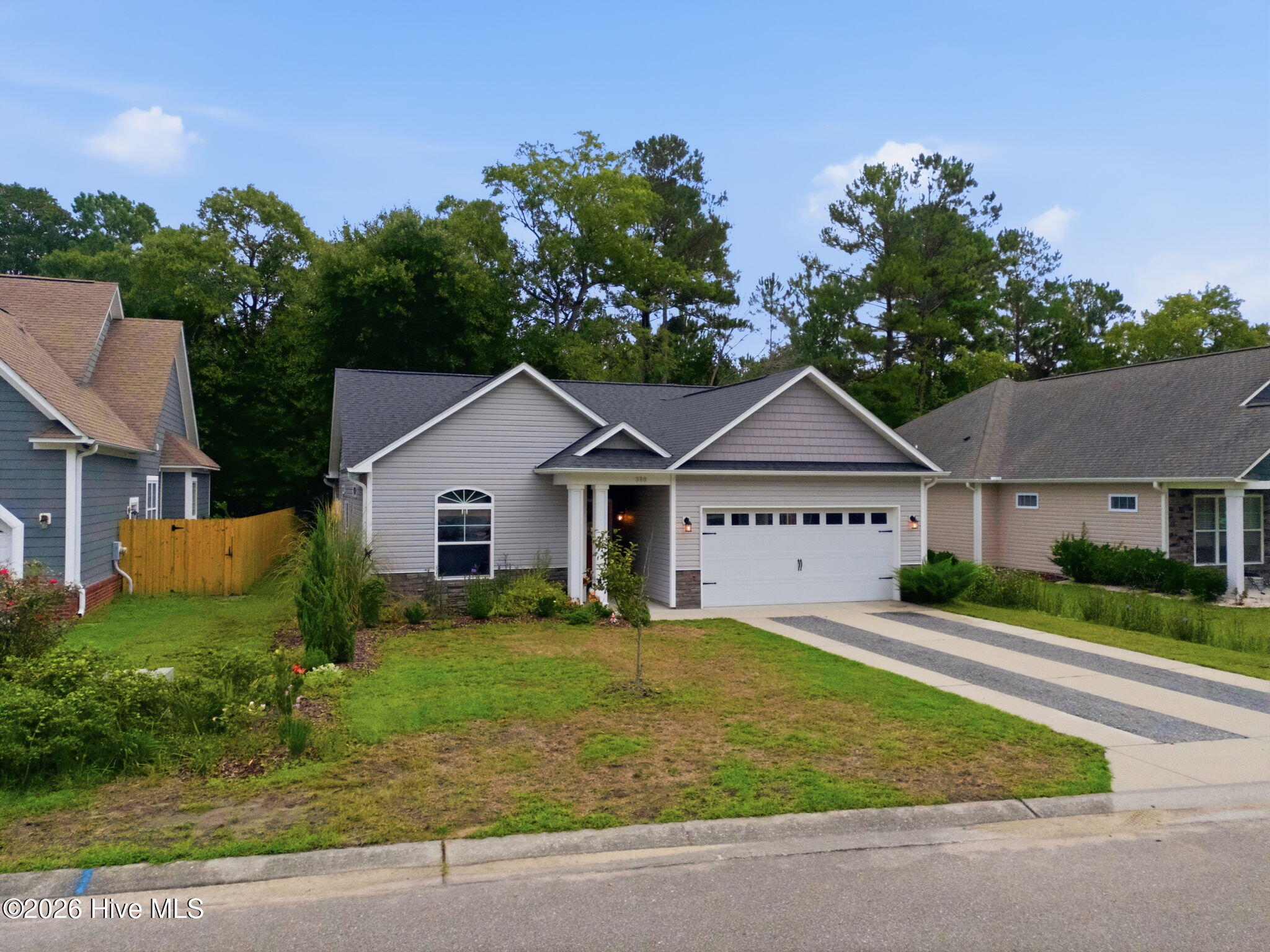380 Southbend Court NE