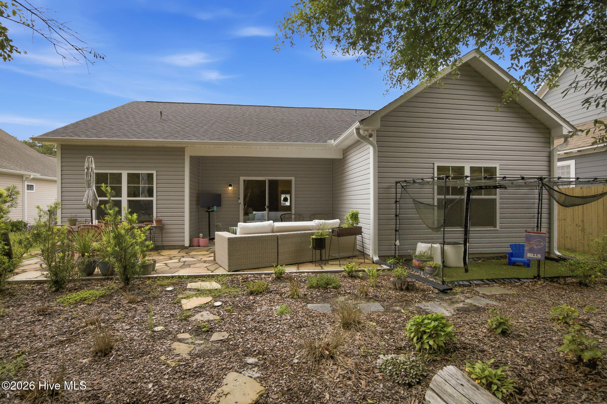 380 Southbend Court NE