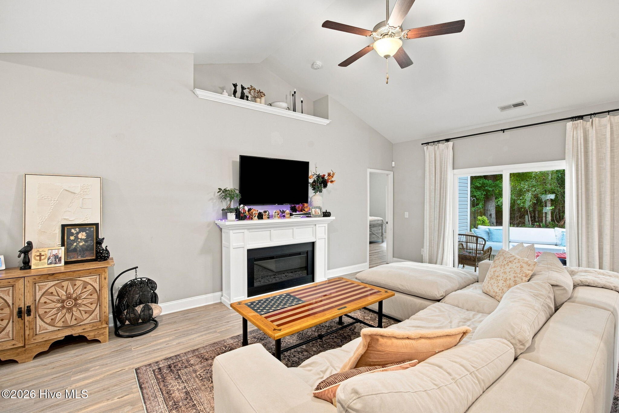 380 Southbend Court NE