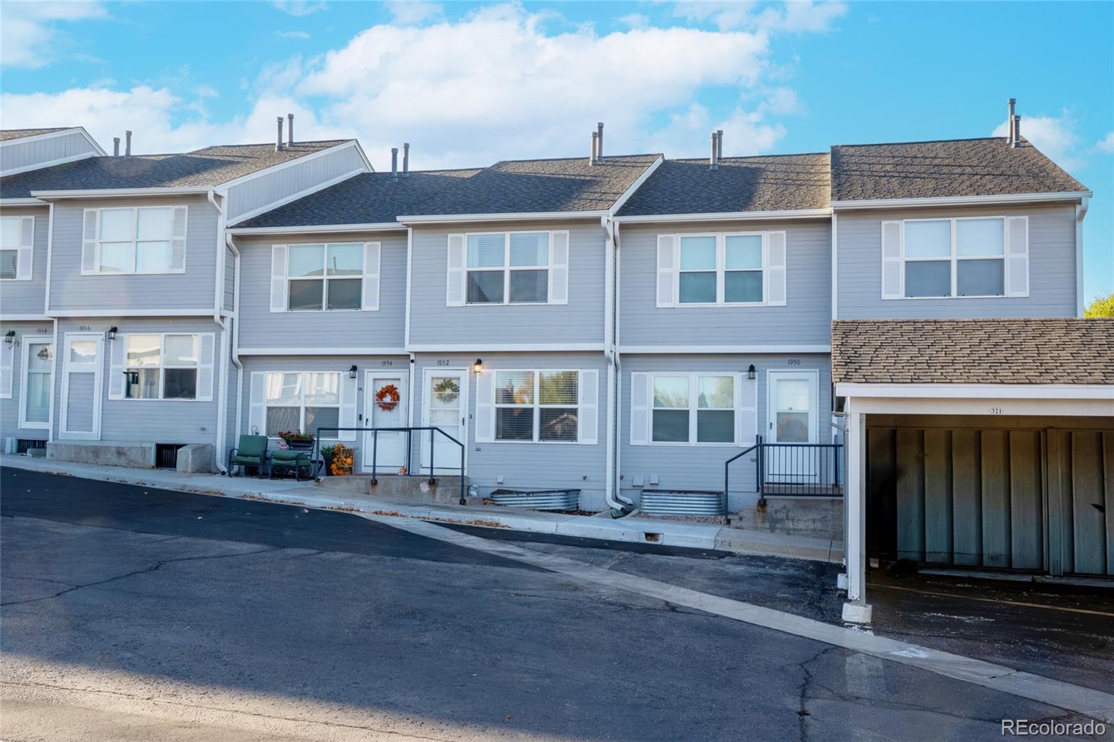 1952 Oakcrest Circle Unit: 5