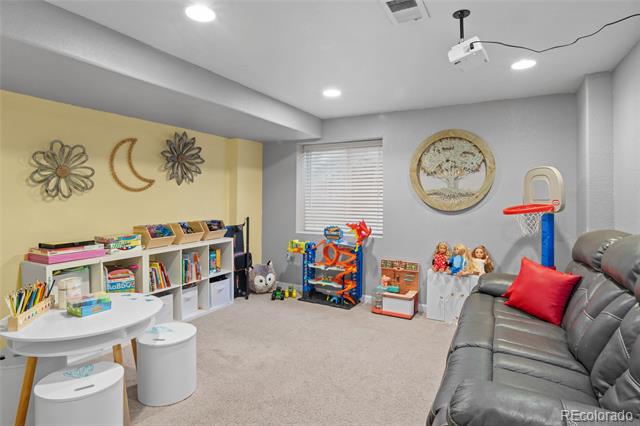 1952 Oakcrest Circle Unit: 5