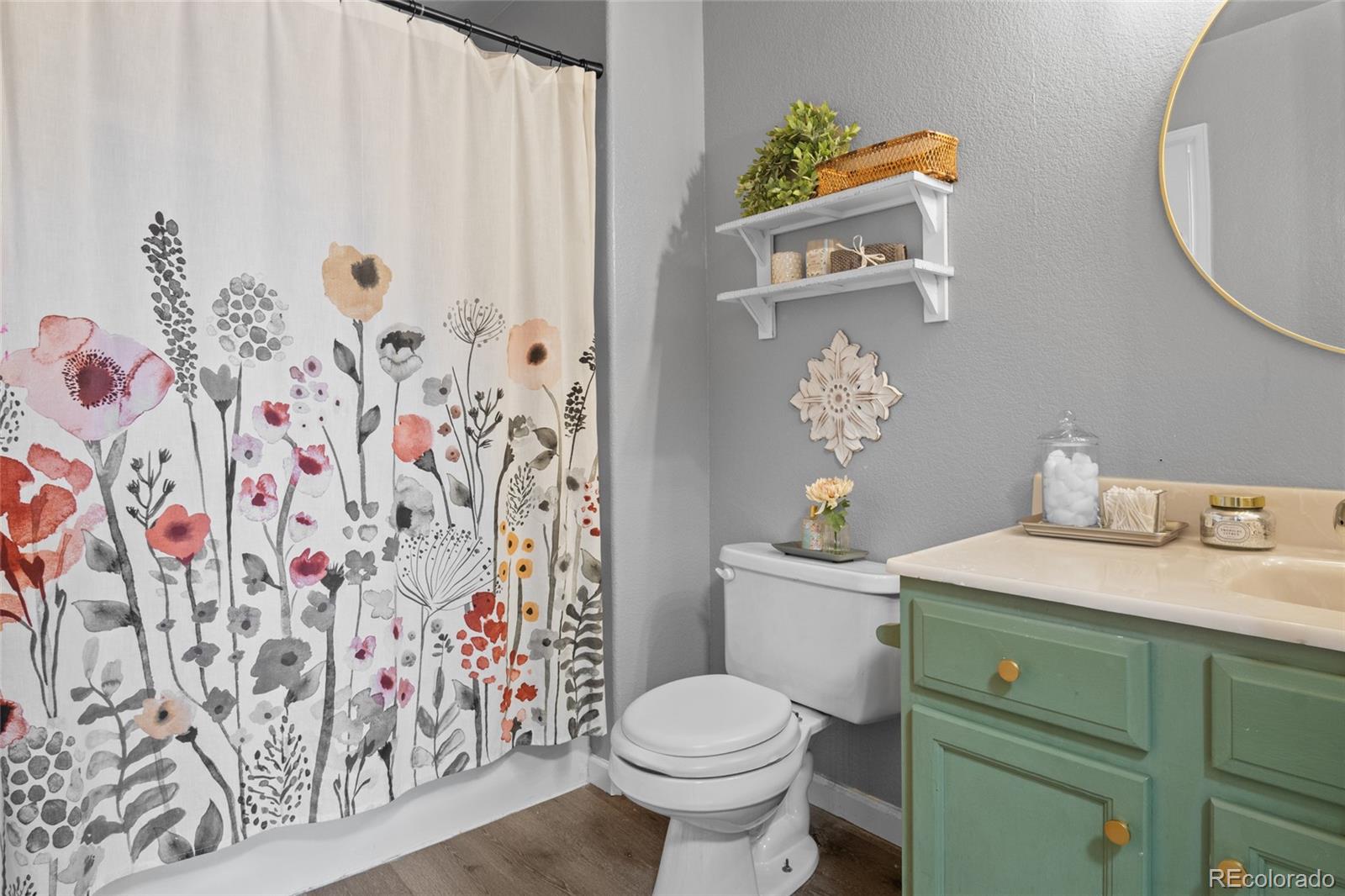 1952 Oakcrest Circle Unit: 5