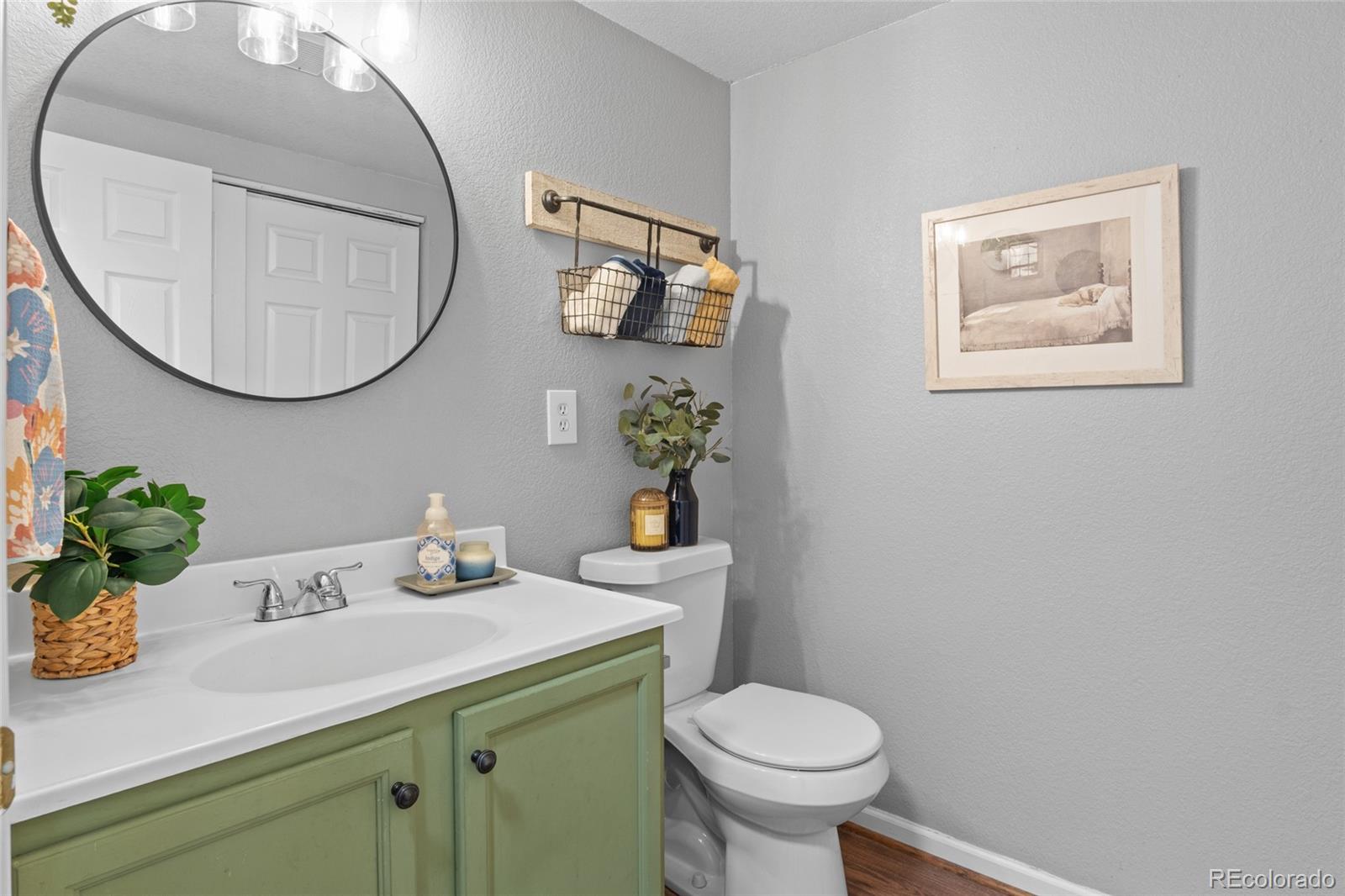 1952 Oakcrest Circle Unit: 5