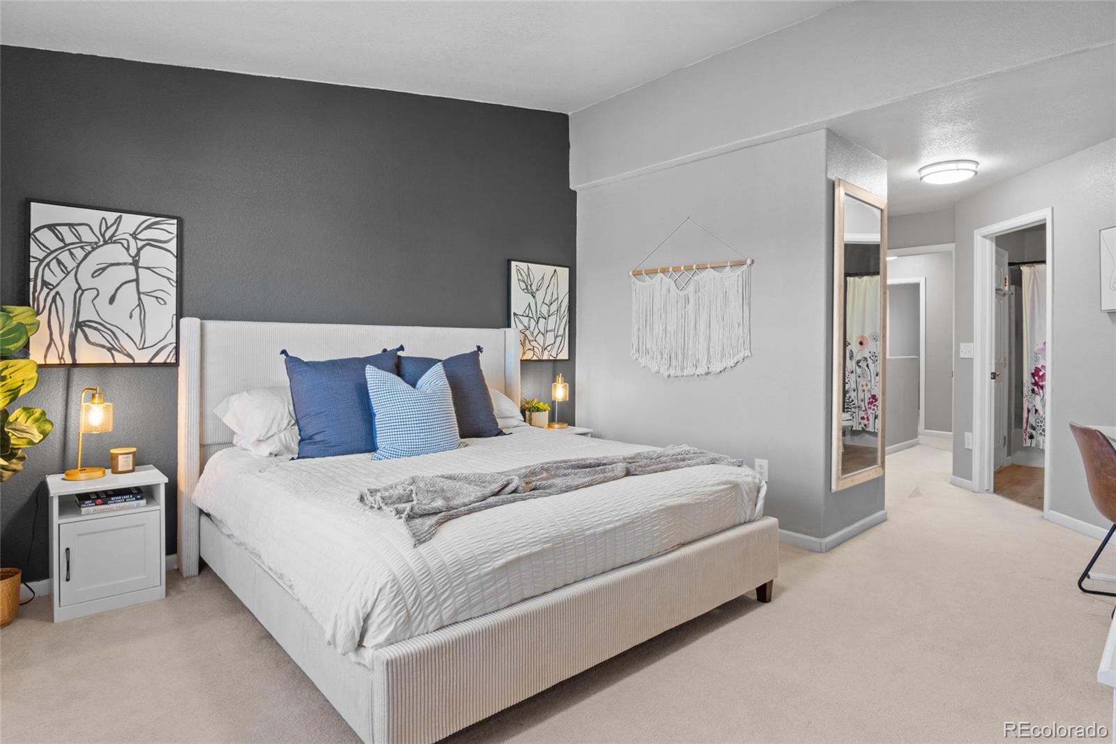 1952 Oakcrest Circle Unit: 5