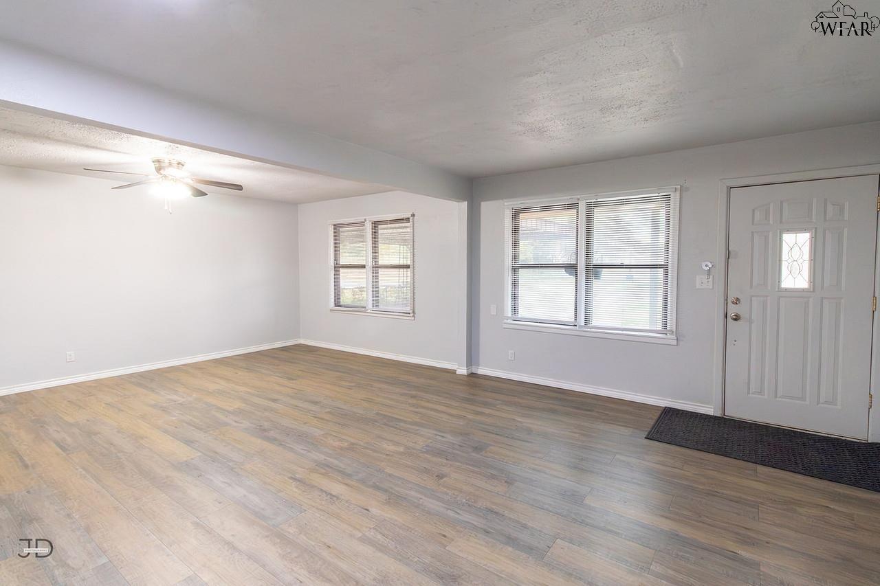 1124 SHEPPARD ROAD
