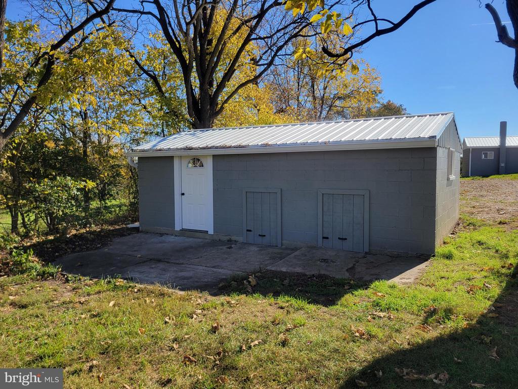 257 THREE SQUARE HOLLOW ROAD